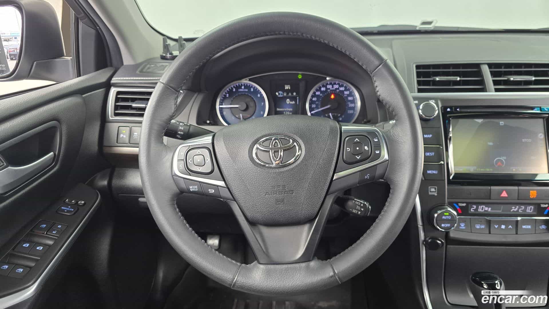 Camry Toyota 2016.8-OPTION-016
