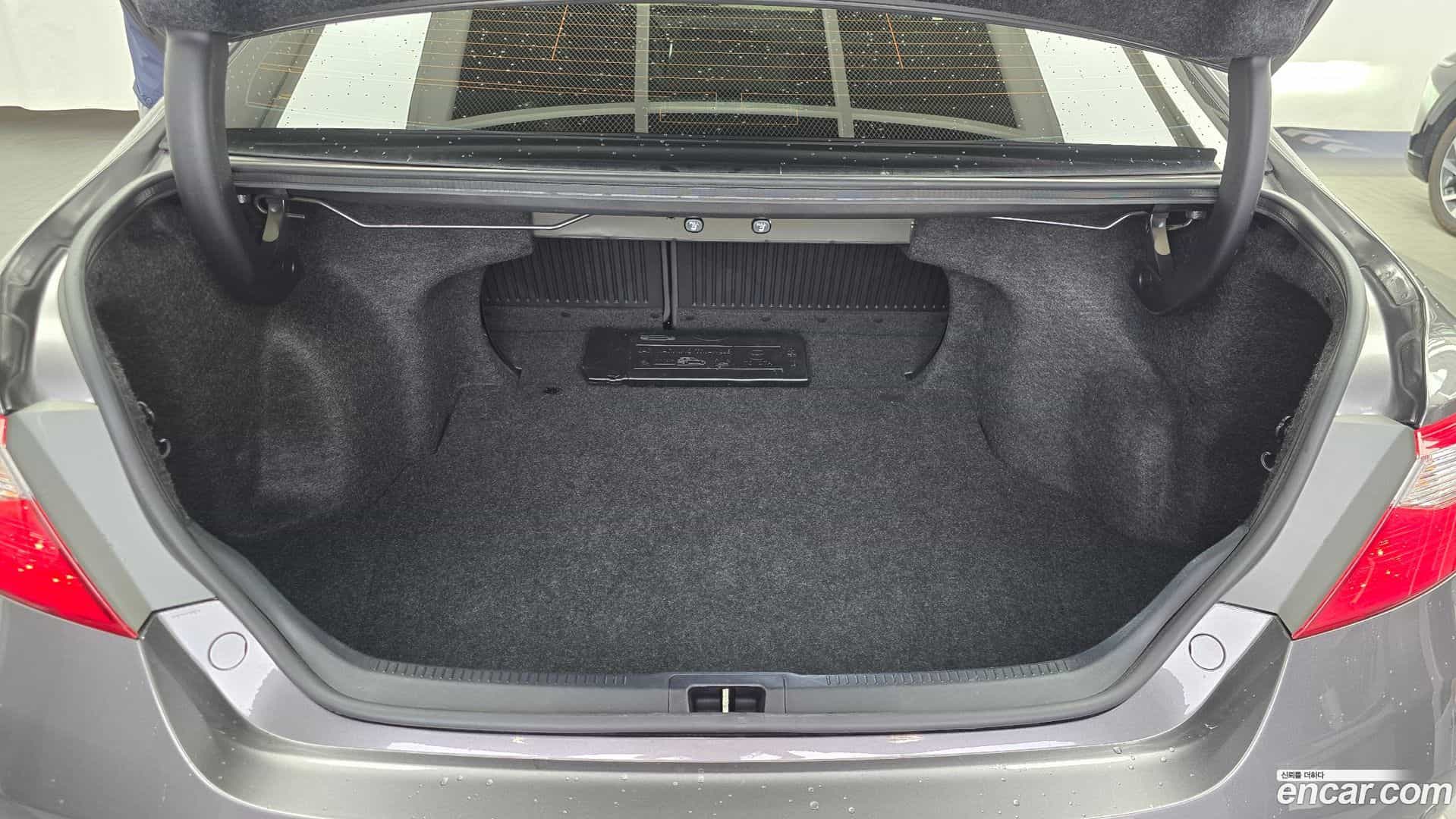 Camry Toyota 2016.8-OPTION-024