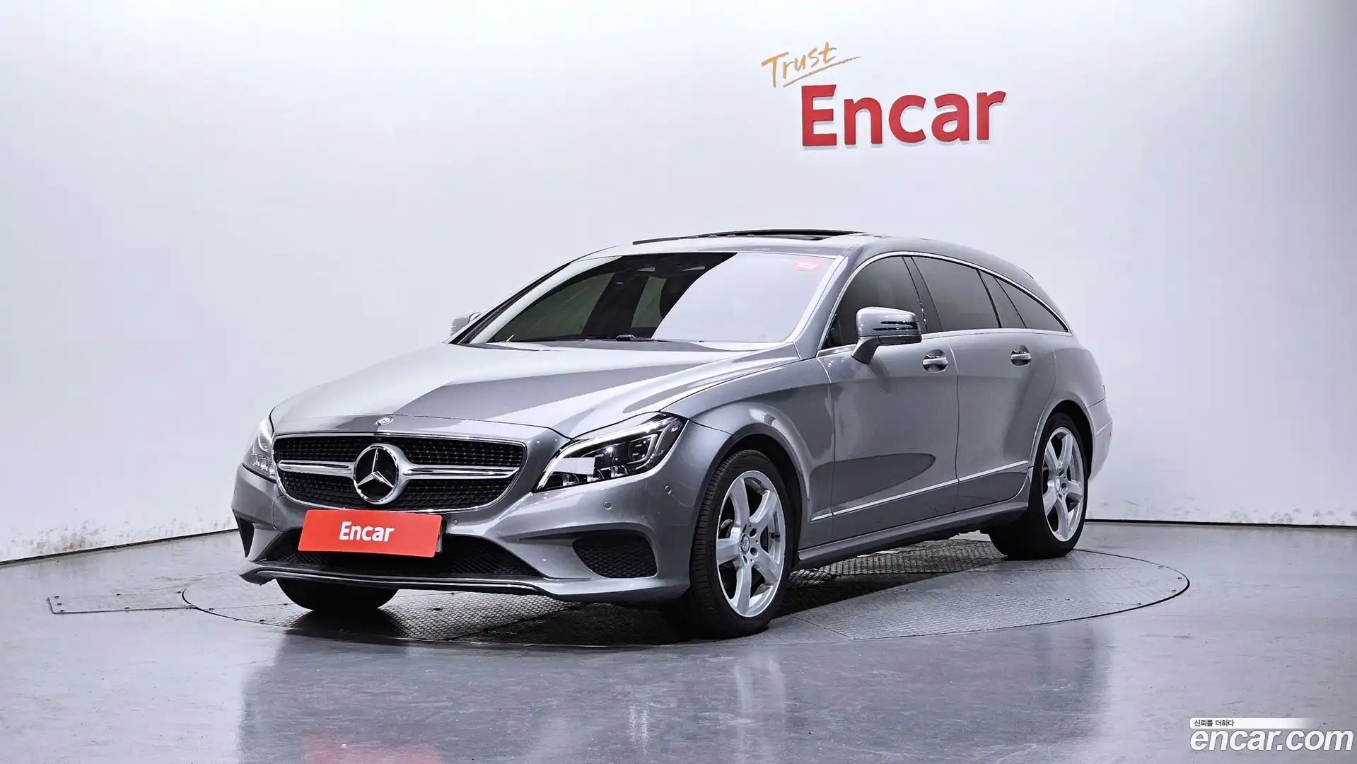CLS-Class Mercedes-Benz 2015.2-OUTER-001