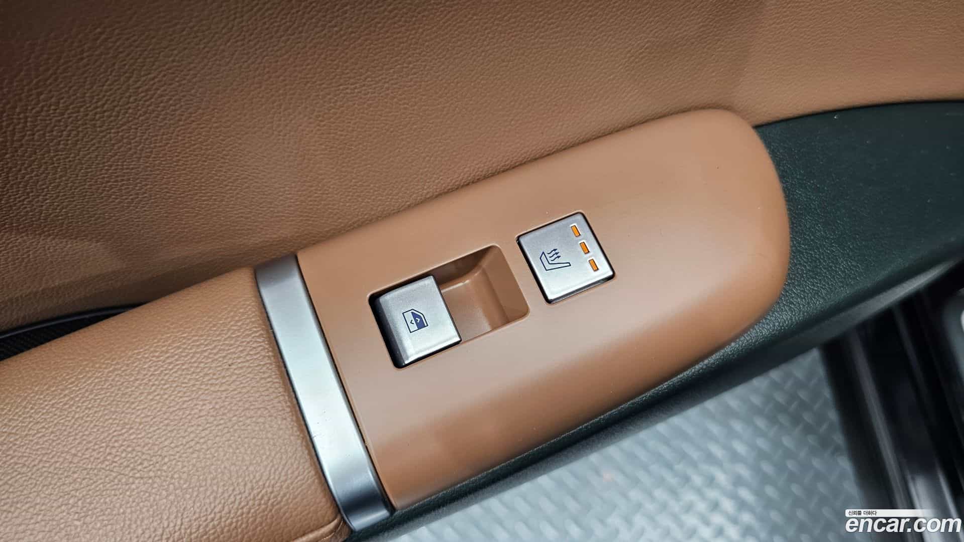 Grandeur Hyundai 2023.3-OPTION-041
