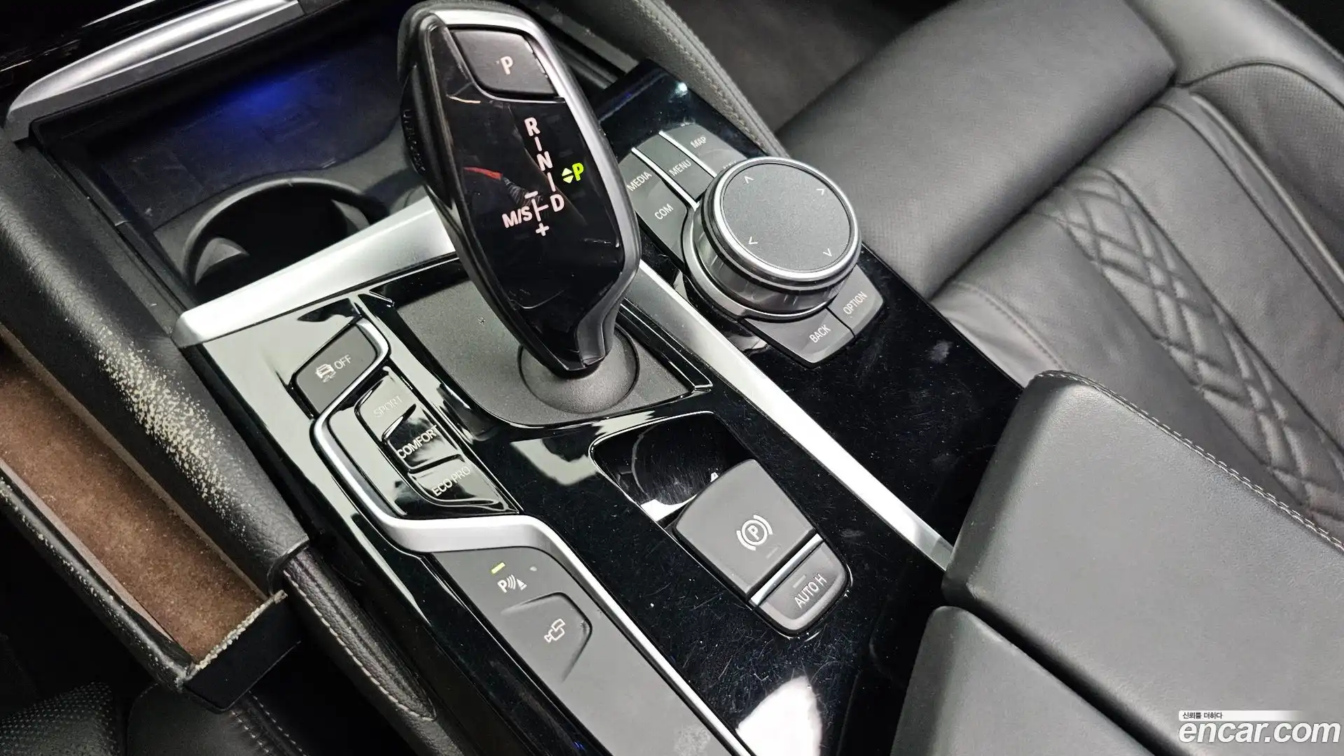 5-Series BMW 2019.6-INNER-009