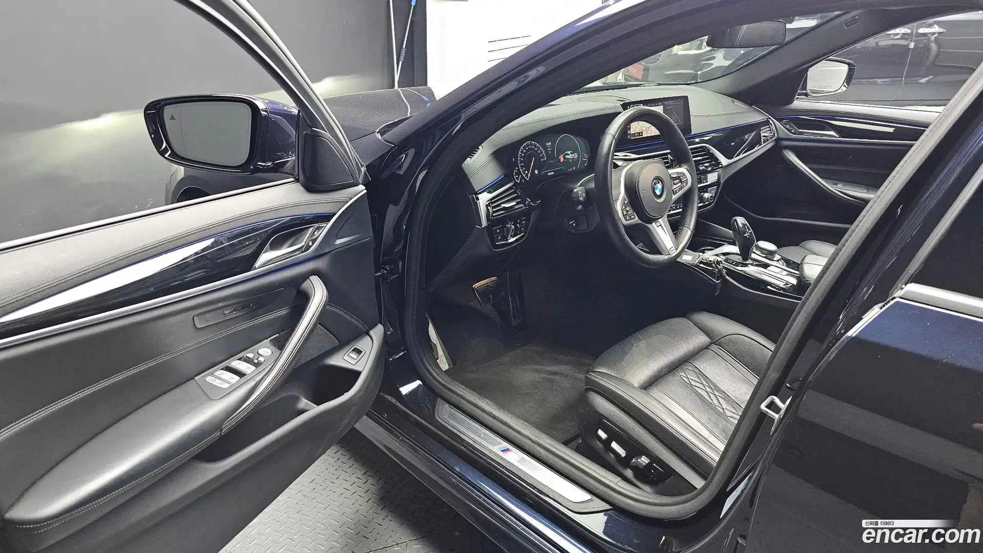 5-Series BMW 2019.6-INNER-010