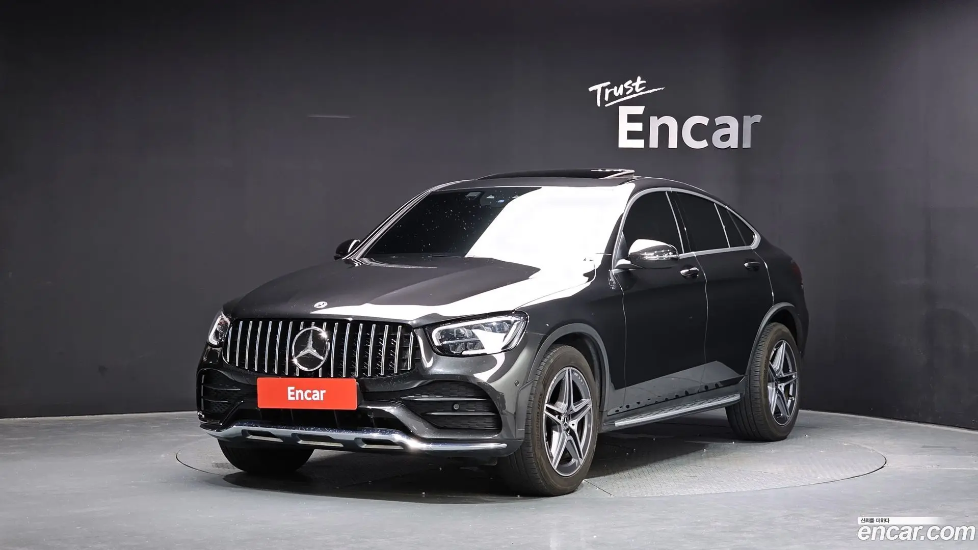 Main__Slider__Photo:GLC-Class Mercedes-Benz 2021.2-0