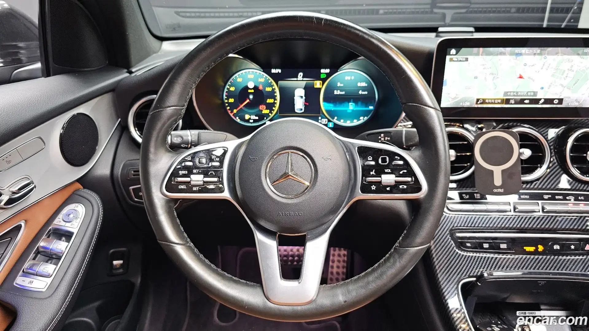 GLC-Class Mercedes-Benz 2021.2-OPTION-016
