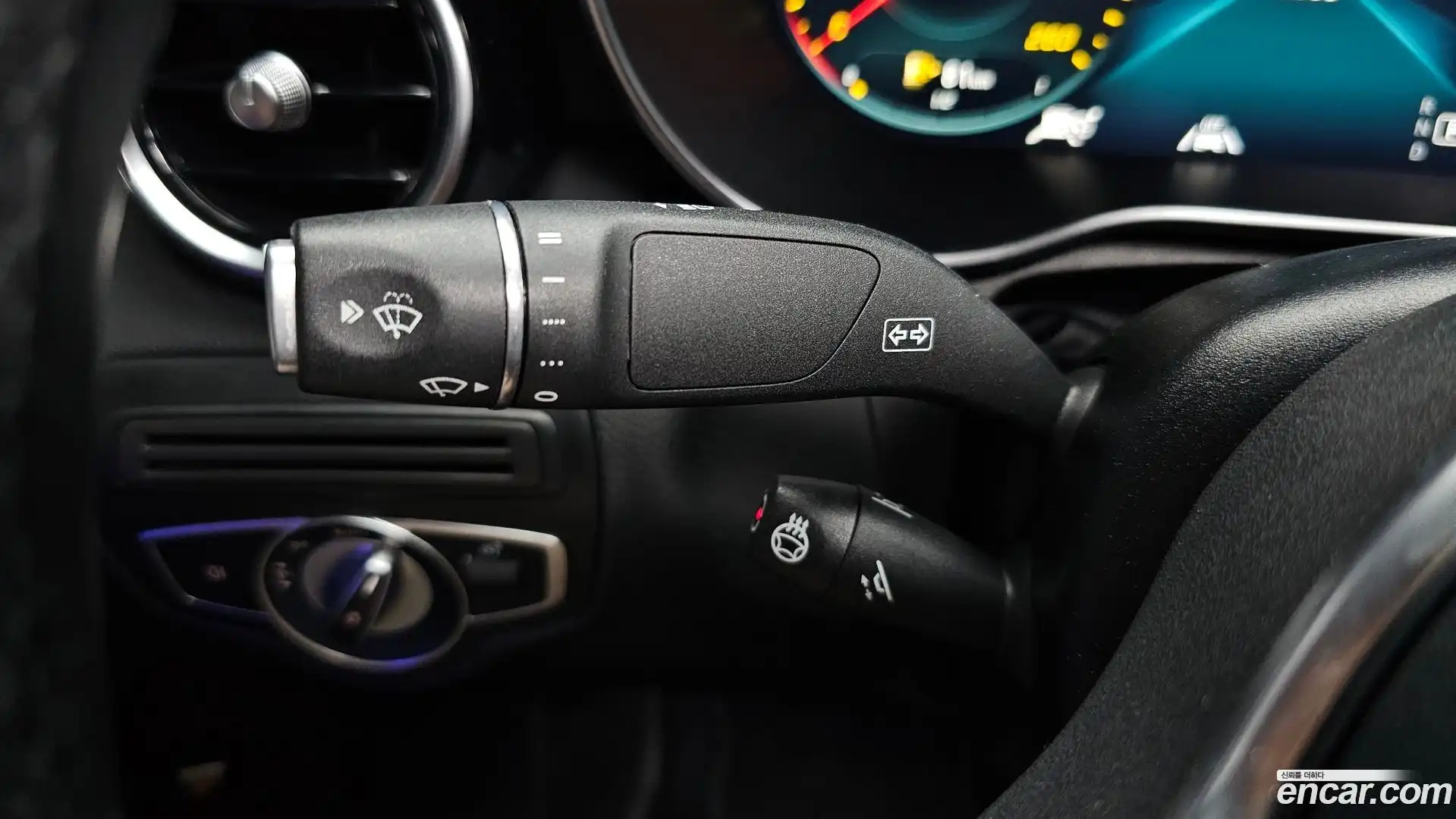 GLC-Class Mercedes-Benz 2021.2-OPTION-021