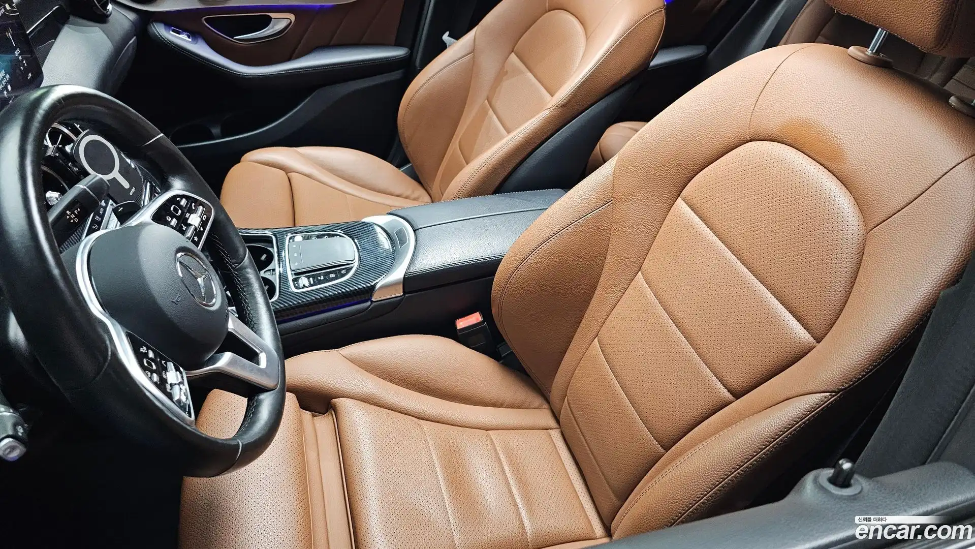 GLC-Class Mercedes-Benz 2021.2-OPTION-041