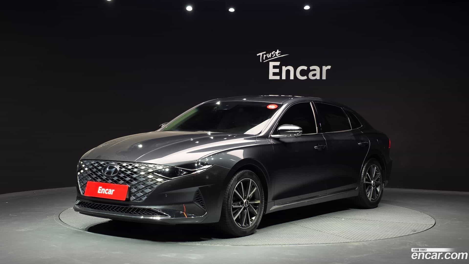 Grandeur Hyundai 2022.3-OUTER-001