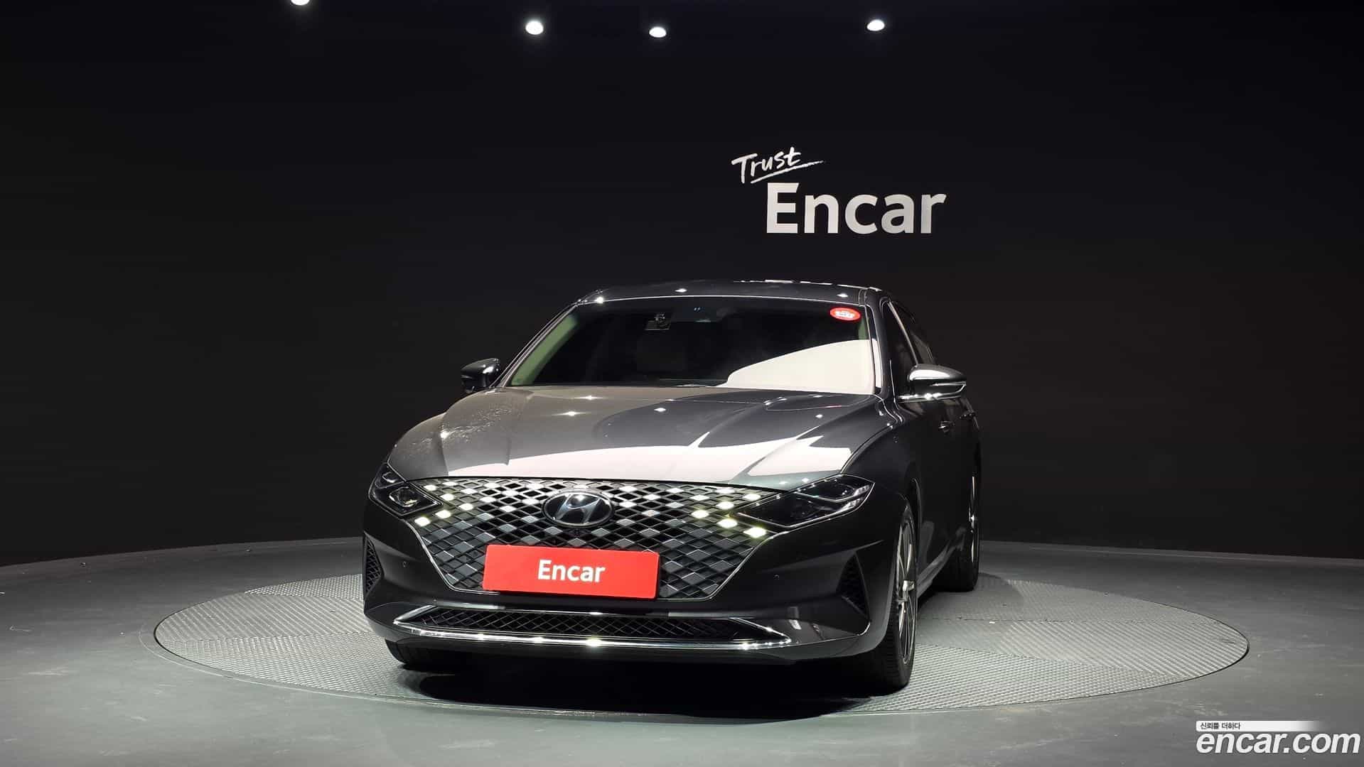 Grandeur Hyundai 2022.3-OUTER-003
