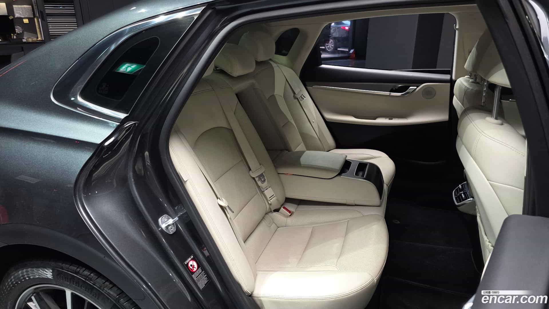 Grandeur Hyundai 2022.3-OPTION-016