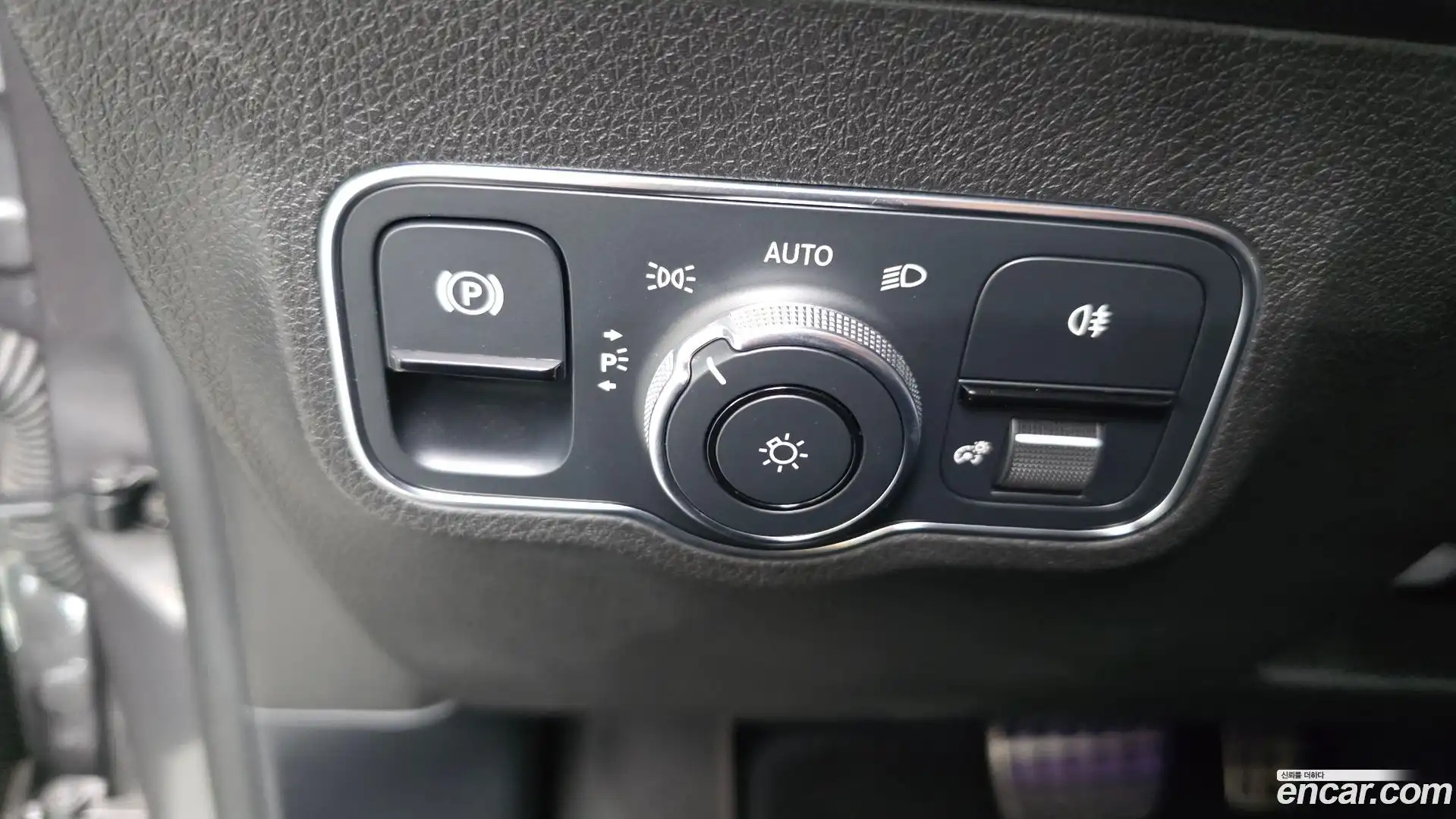 GLB-Class Mercedes-Benz 2021.4-OPTION-024