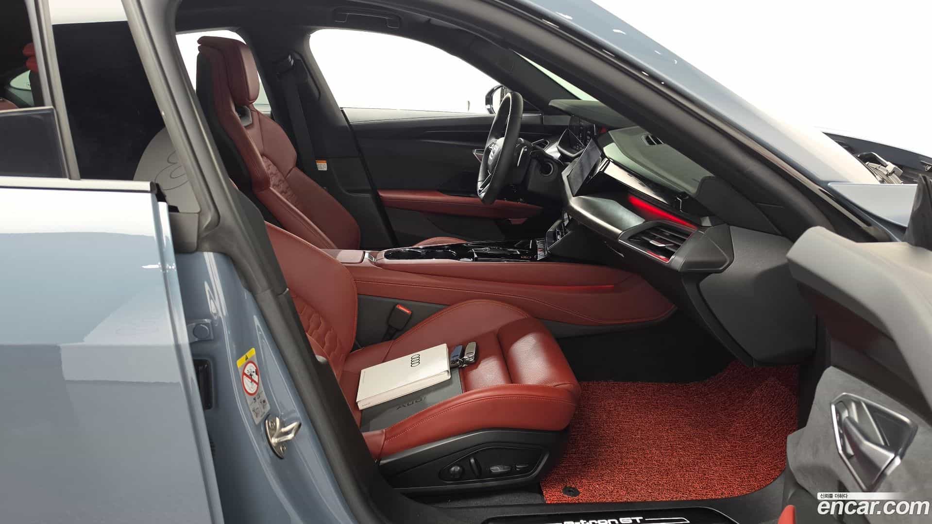 e-tron GT Audi 2022.2-INNER-036