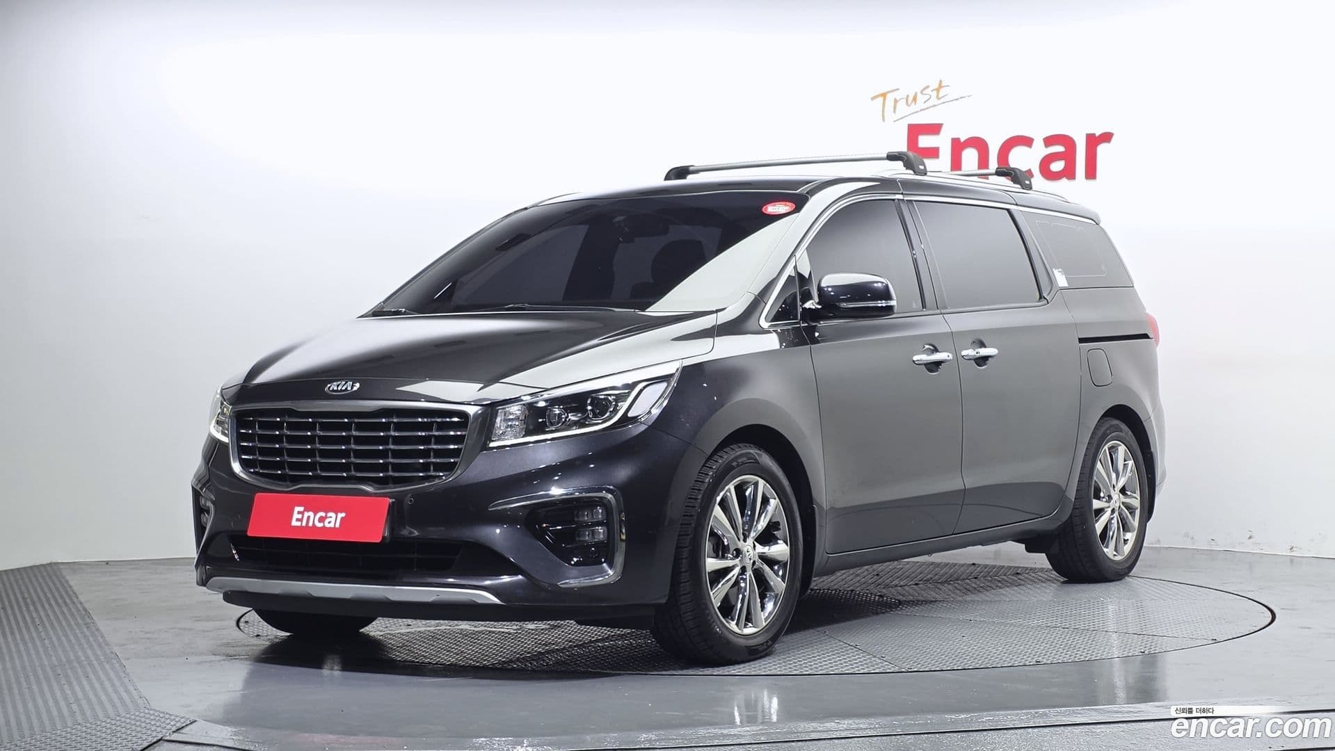 Main__Slider__Photo:Canival Kia 2018.11-0