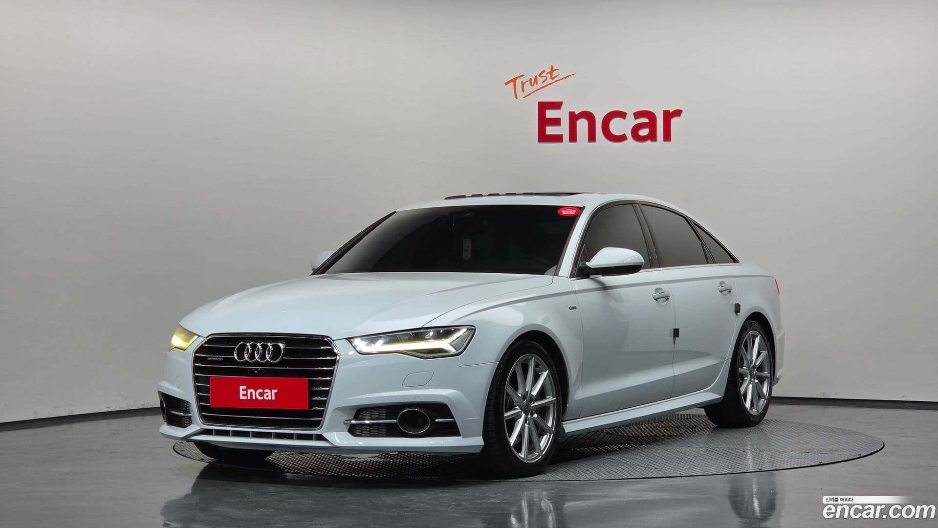 Main__Slider__Photo:A6 Audi 2015.9-0