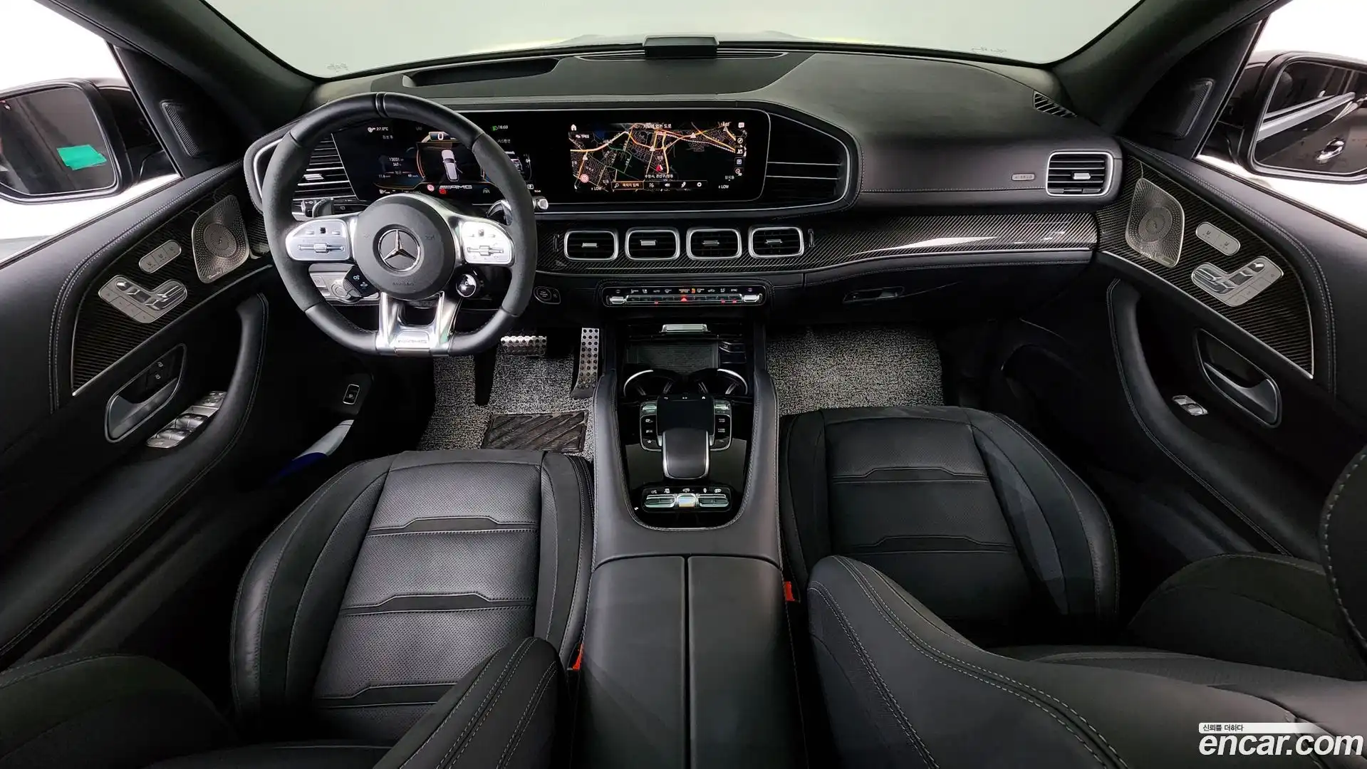 GLE-Class Mercedes-Benz 2023.7-INNER-007
