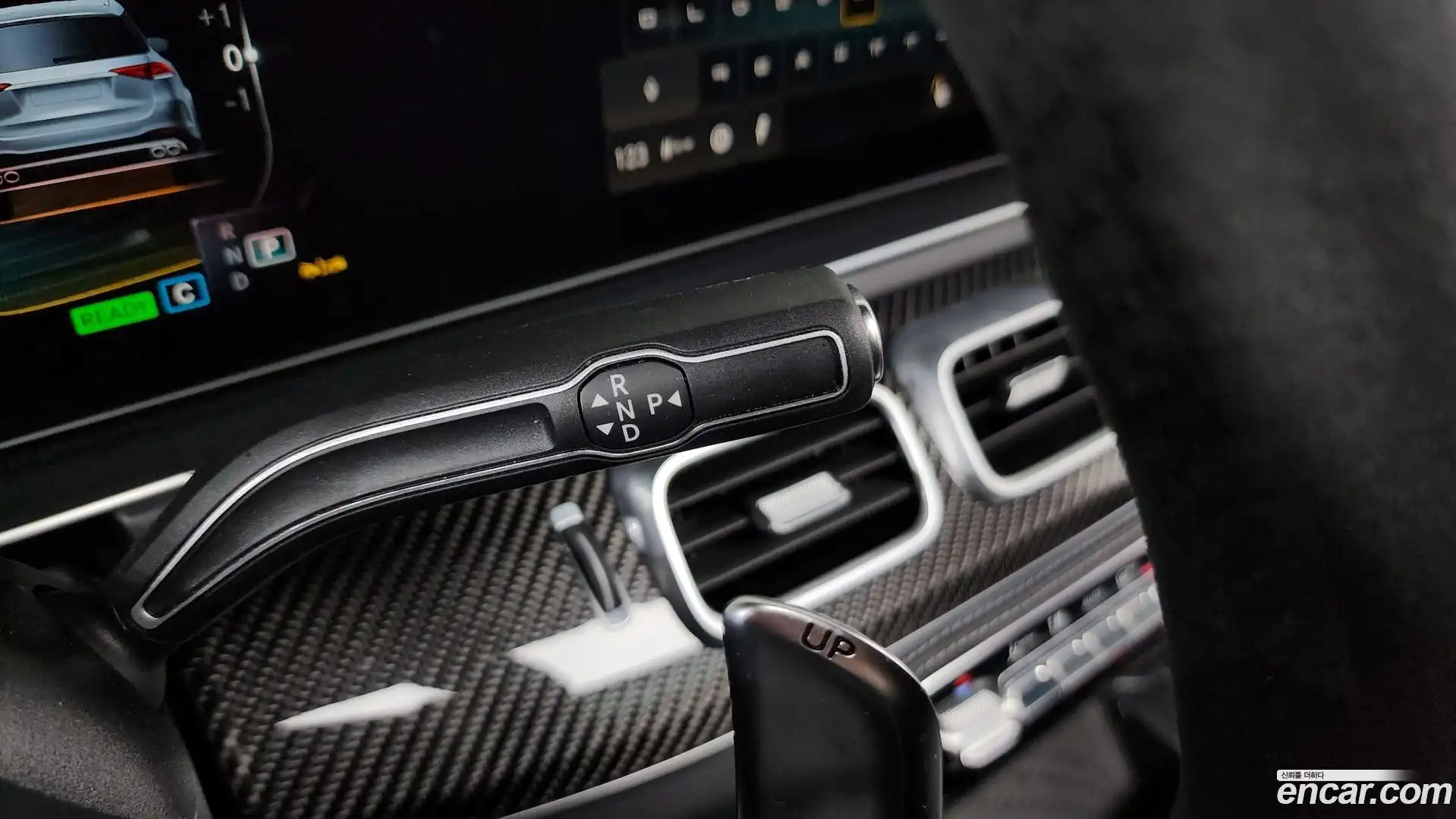 GLE-Class Mercedes-Benz 2023.7-INNER-009
