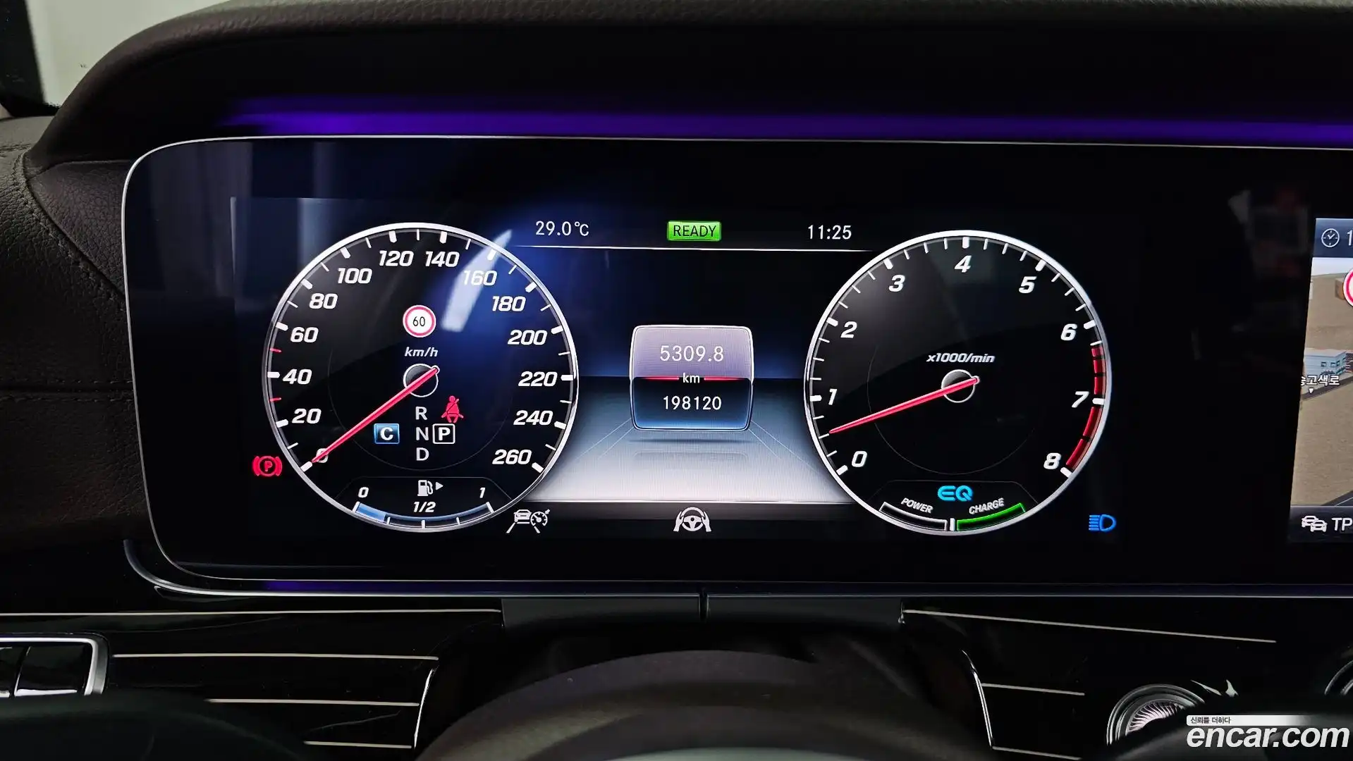 CLS-Class Mercedes-Benz 2019.10-INNER-008