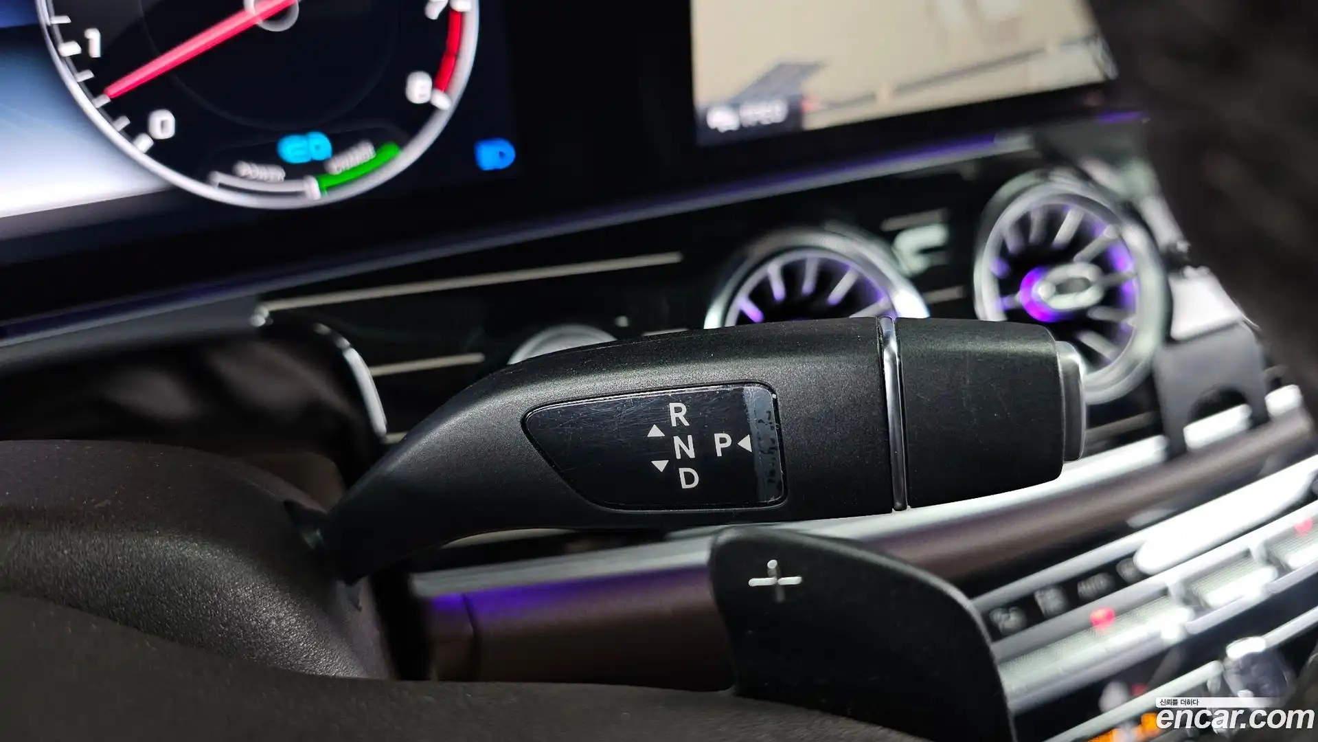 CLS-Class Mercedes-Benz 2019.10-INNER-009