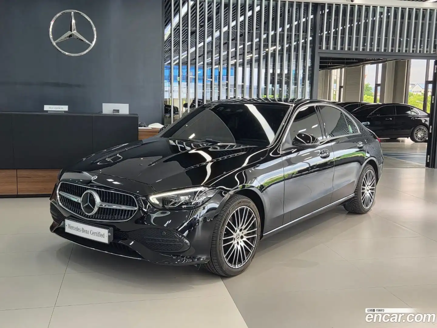 C-Class Mercedes-Benz 2024.11-OUTER-001