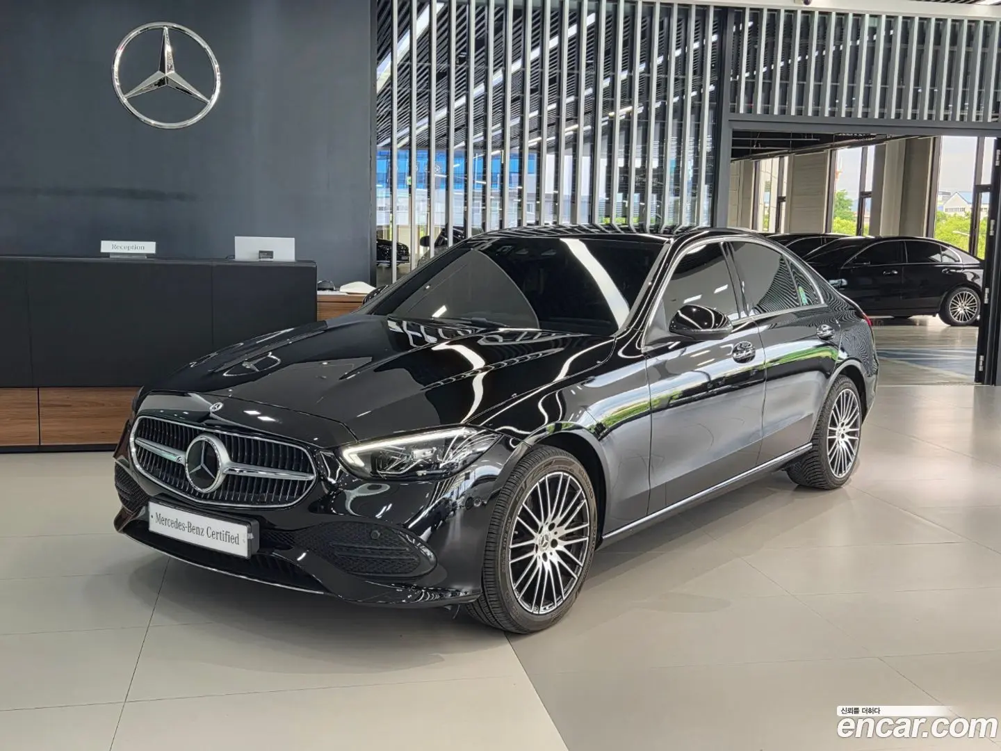 Main__Slider__Photo:C-Class Mercedes-Benz 2024.11-0