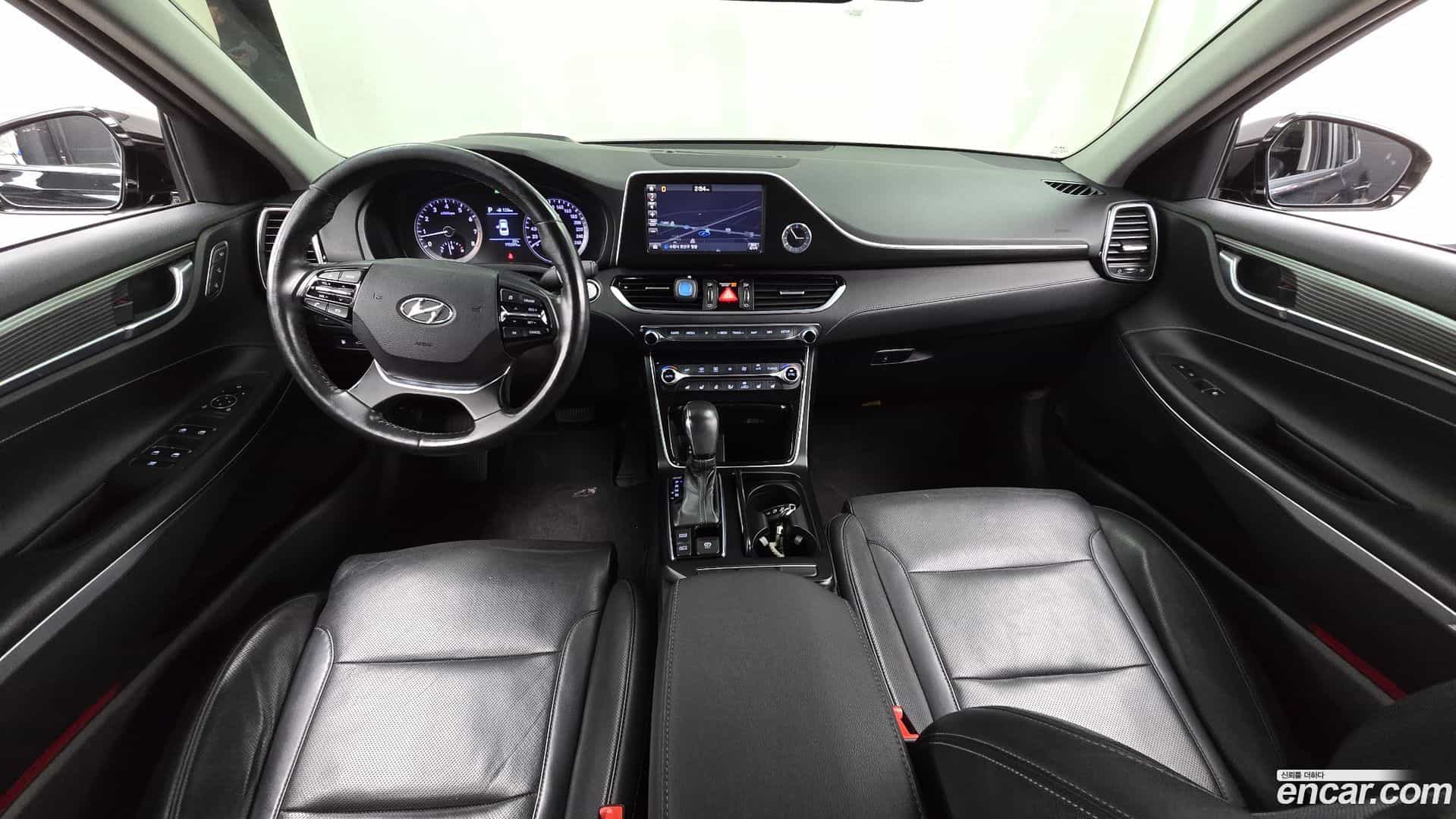 Grandeur Hyundai 2016.11-INNER-007