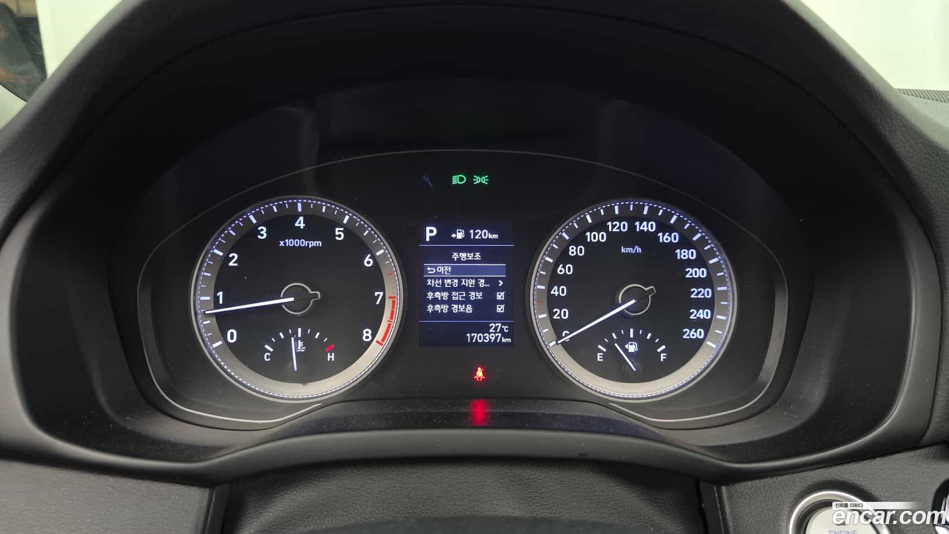 Grandeur Hyundai 2016.11-INNER-008