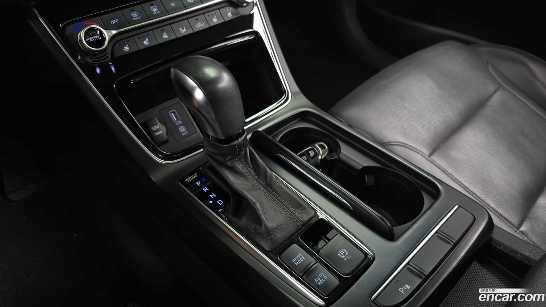 Grandeur Hyundai 2016.11-INNER-009