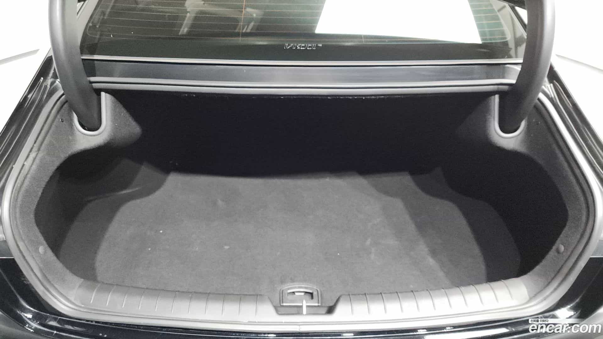 Grandeur Hyundai 2023.4-OPTION-022