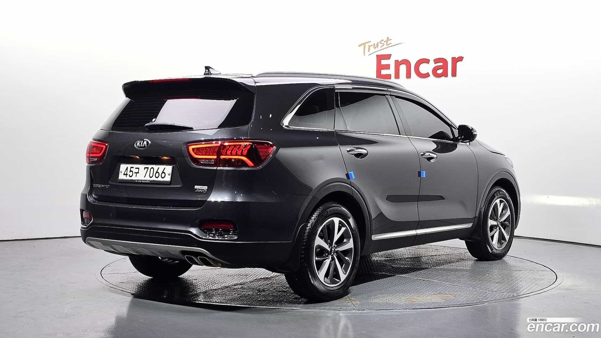 Sorento Kia 2018.9-OUTER-002