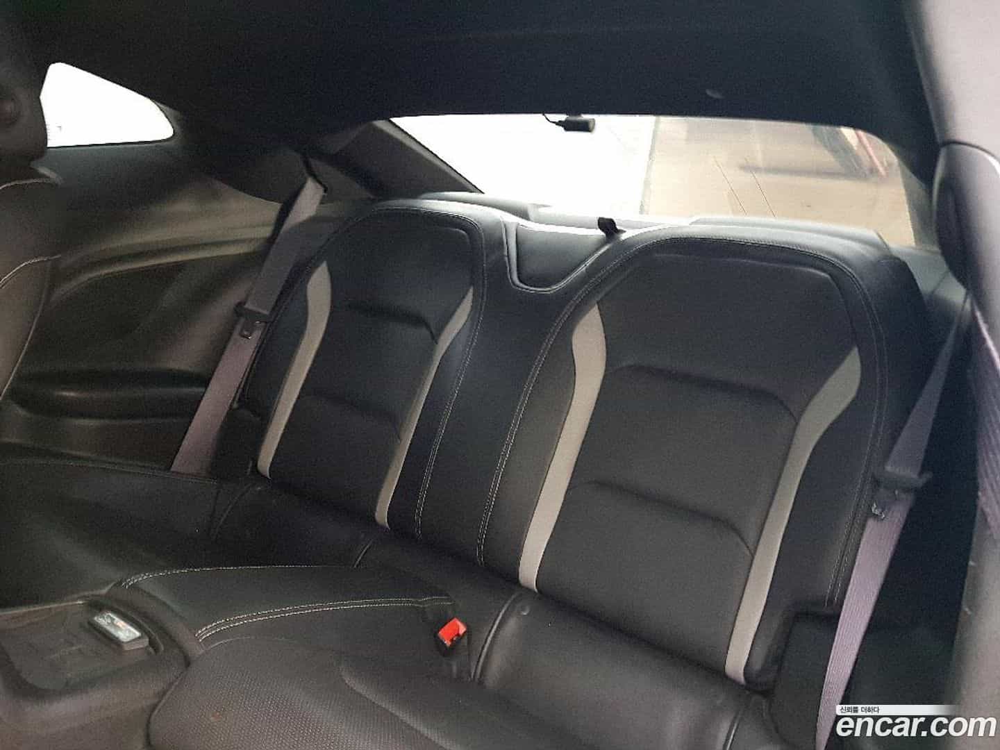 Camaro Chevrolet 2016.9-INNER-009