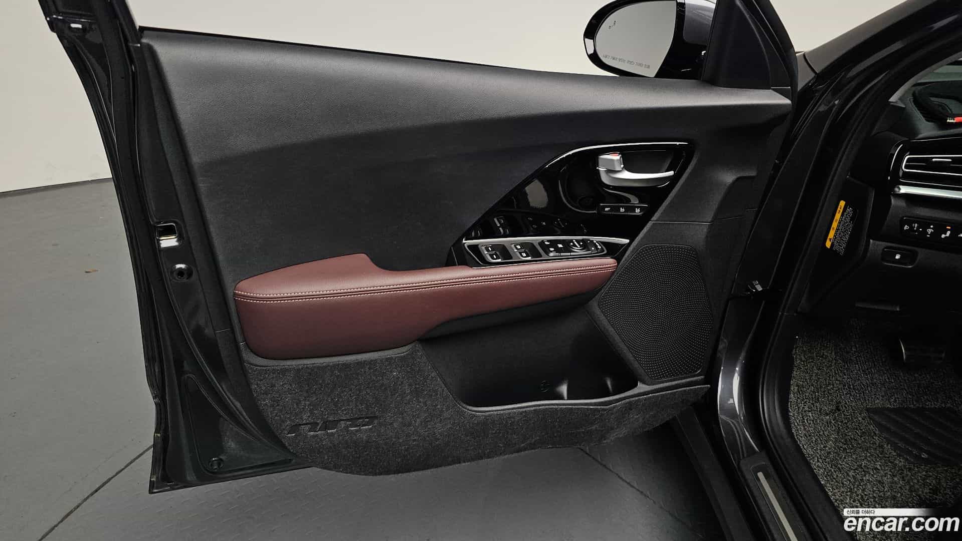 Niro Kia 2019.3-INNER-034