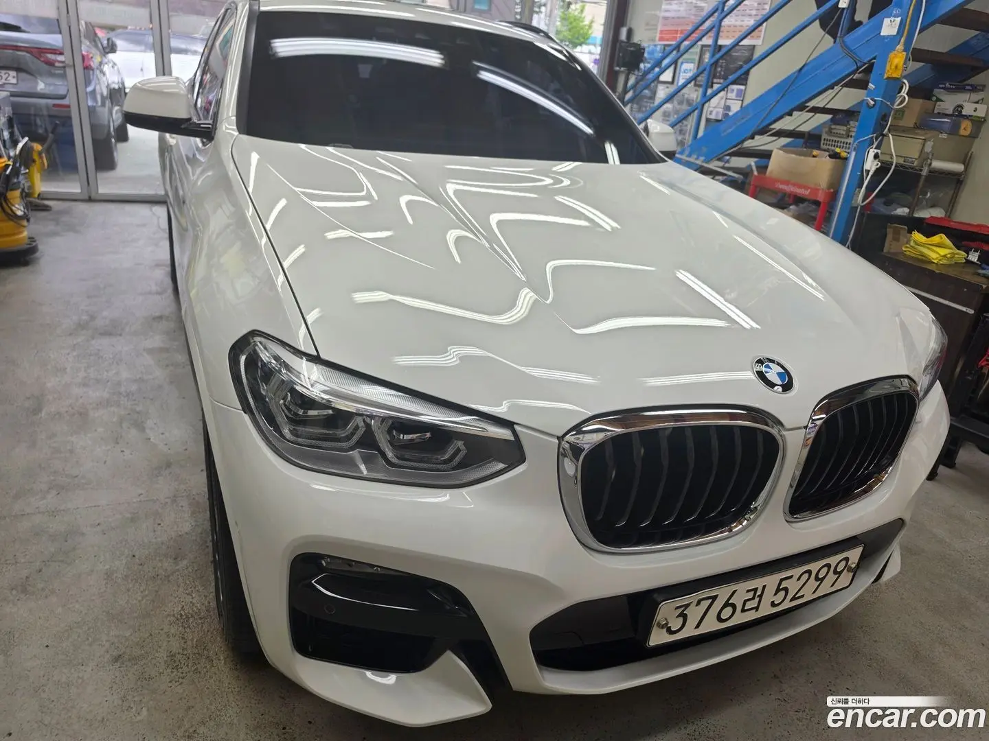 Main__Slider__Photo:X4 BMW 2020.0-0