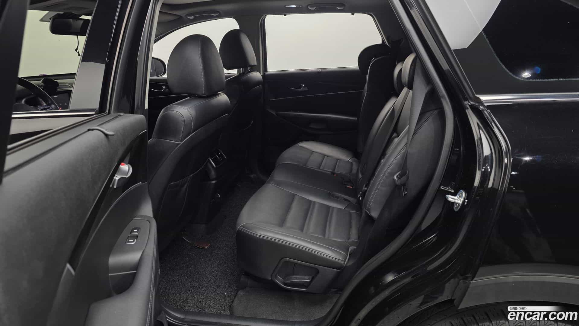 Sorento Kia 2017.8-OPTION-016