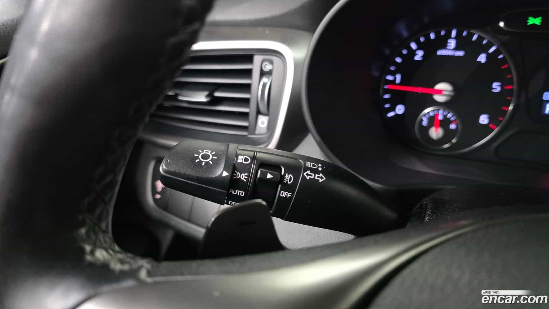 Sorento Kia 2017.8-OPTION-040