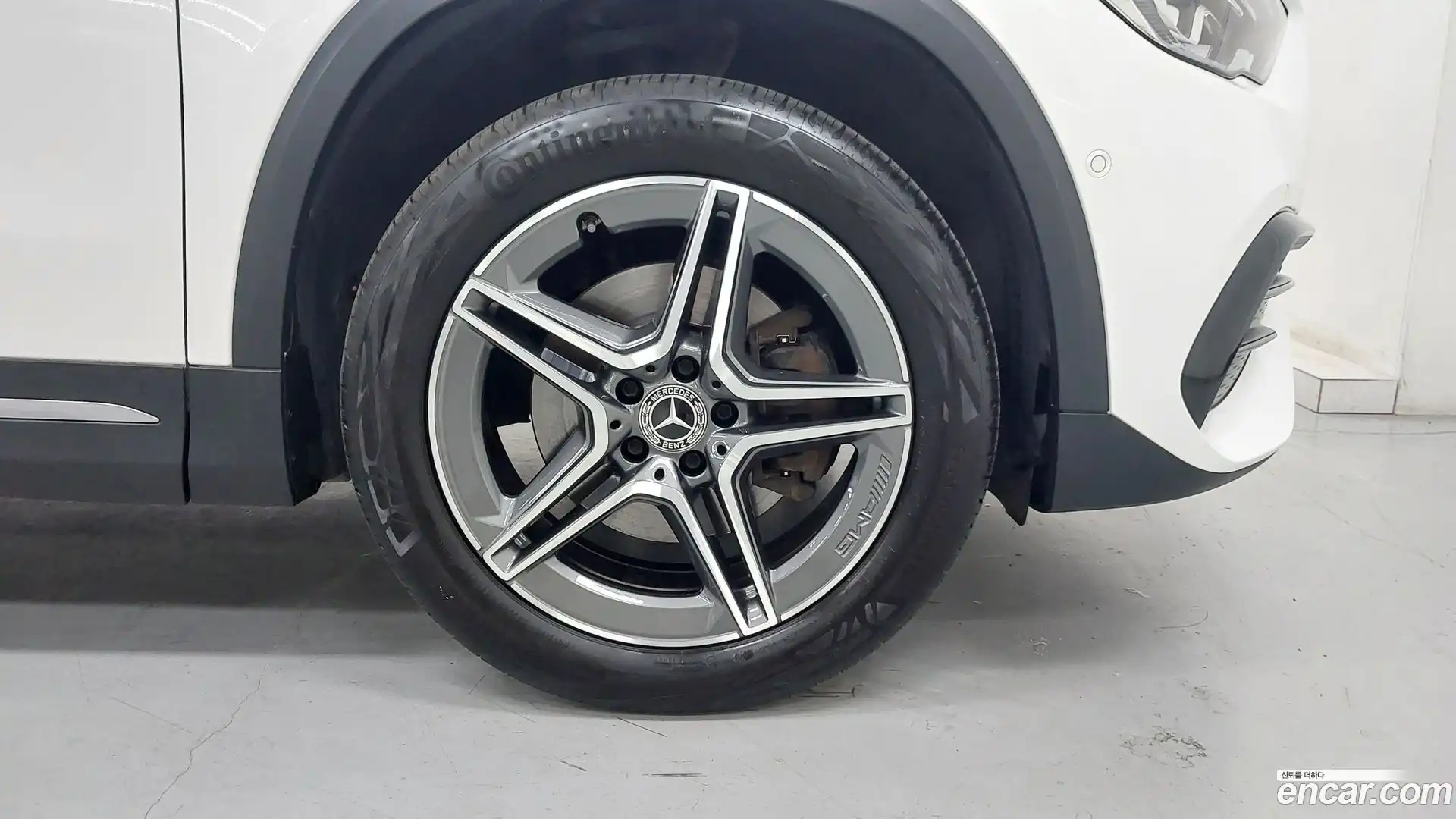 GLA-Class Mercedes-Benz 2023.4-OUTER-005