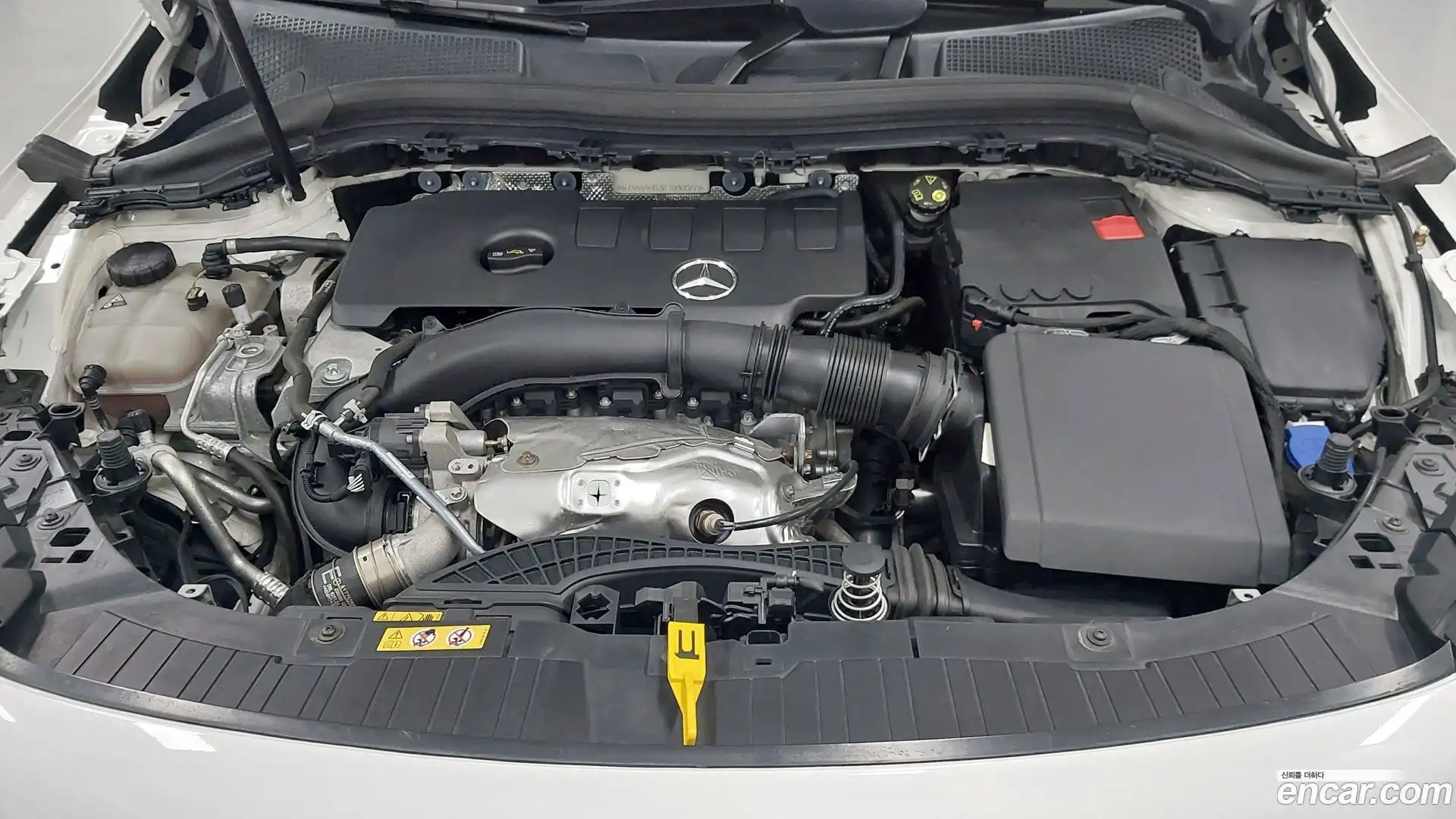 GLA-Class Mercedes-Benz 2023.4-OUTER-006
