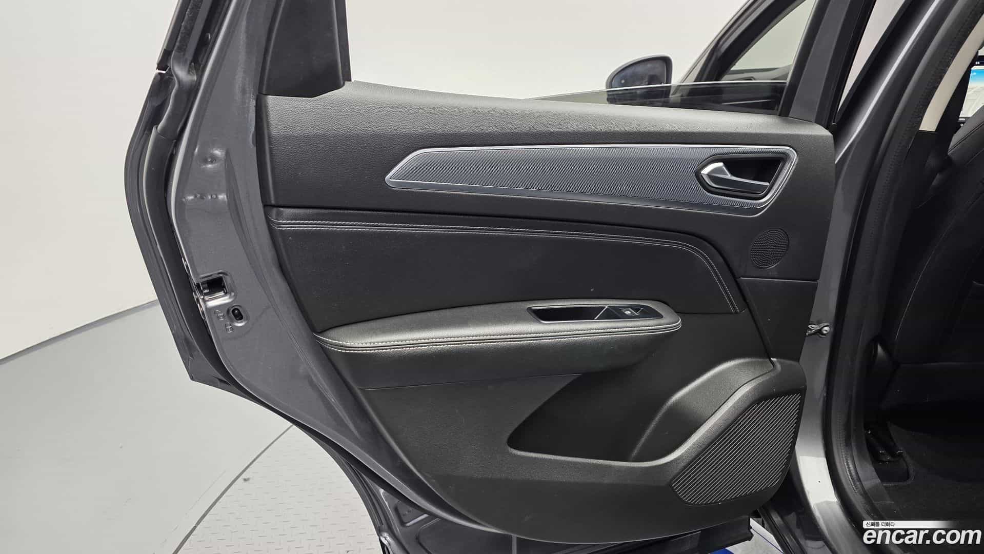 XM3 Renault Korea 2020.7-INNER-034