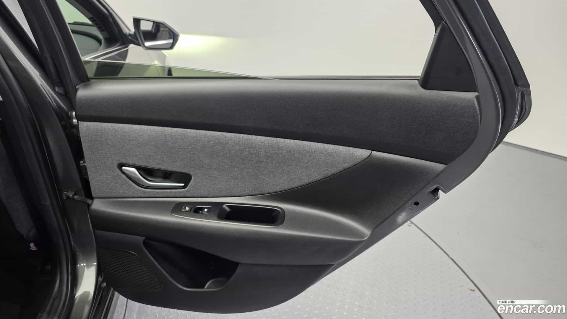 AVANTE Hyundai 2021.11-INNER-035