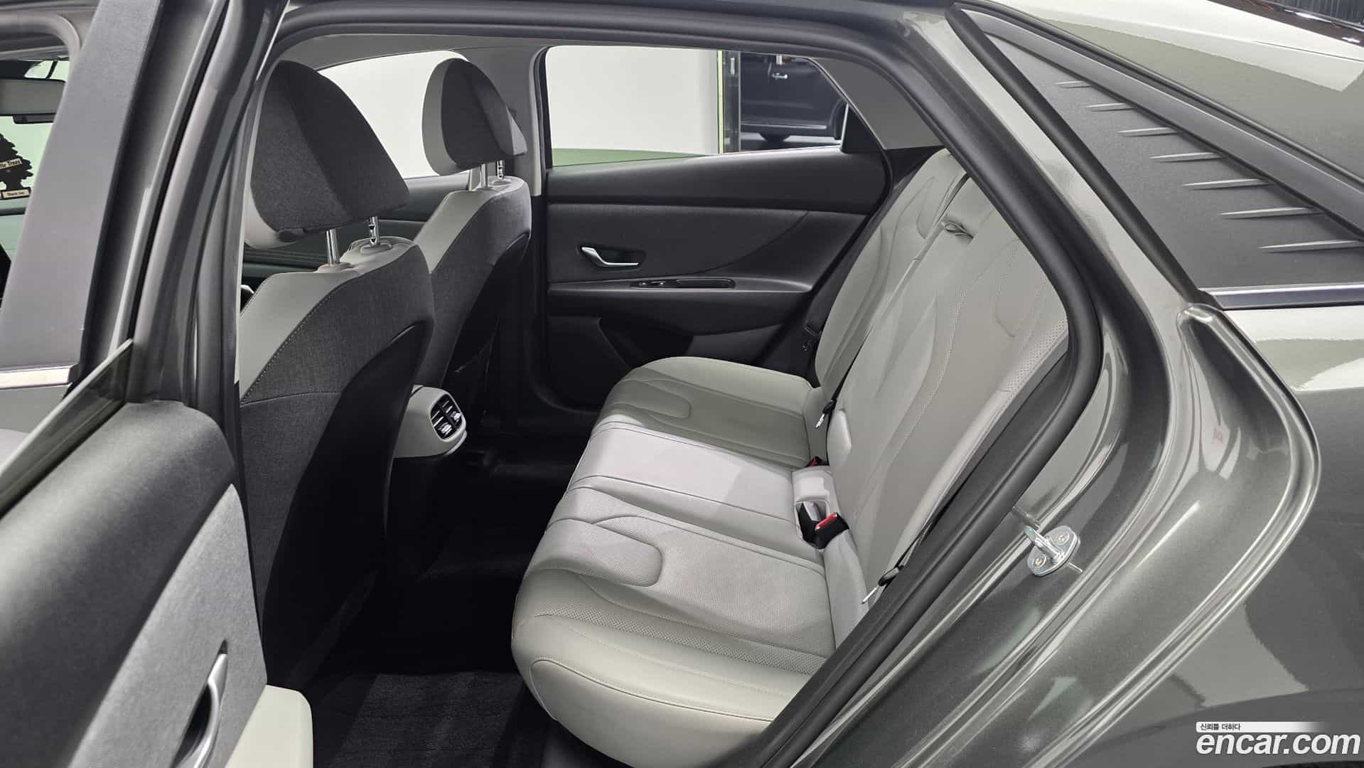 AVANTE Hyundai 2021.11-INNER-036