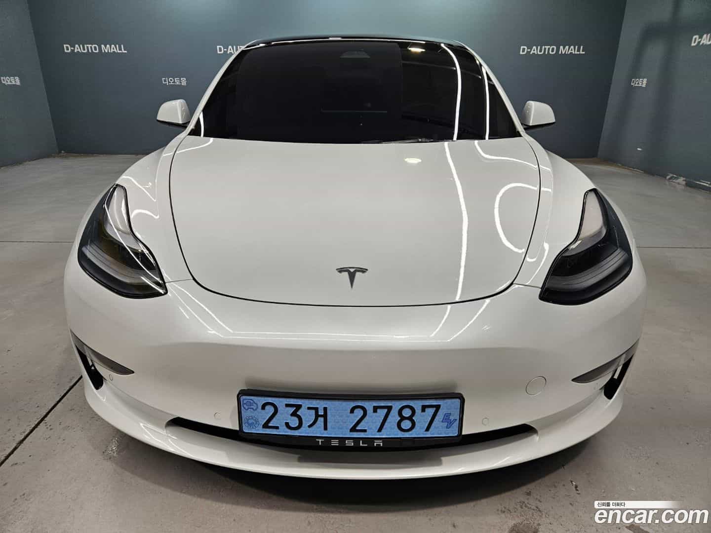 Model 3 Tesla 2022.1-OUTER-001