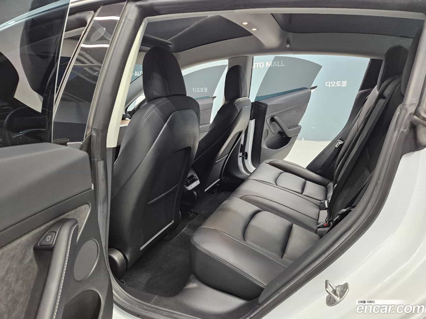 Model 3 Tesla 2022.1-INNER-010