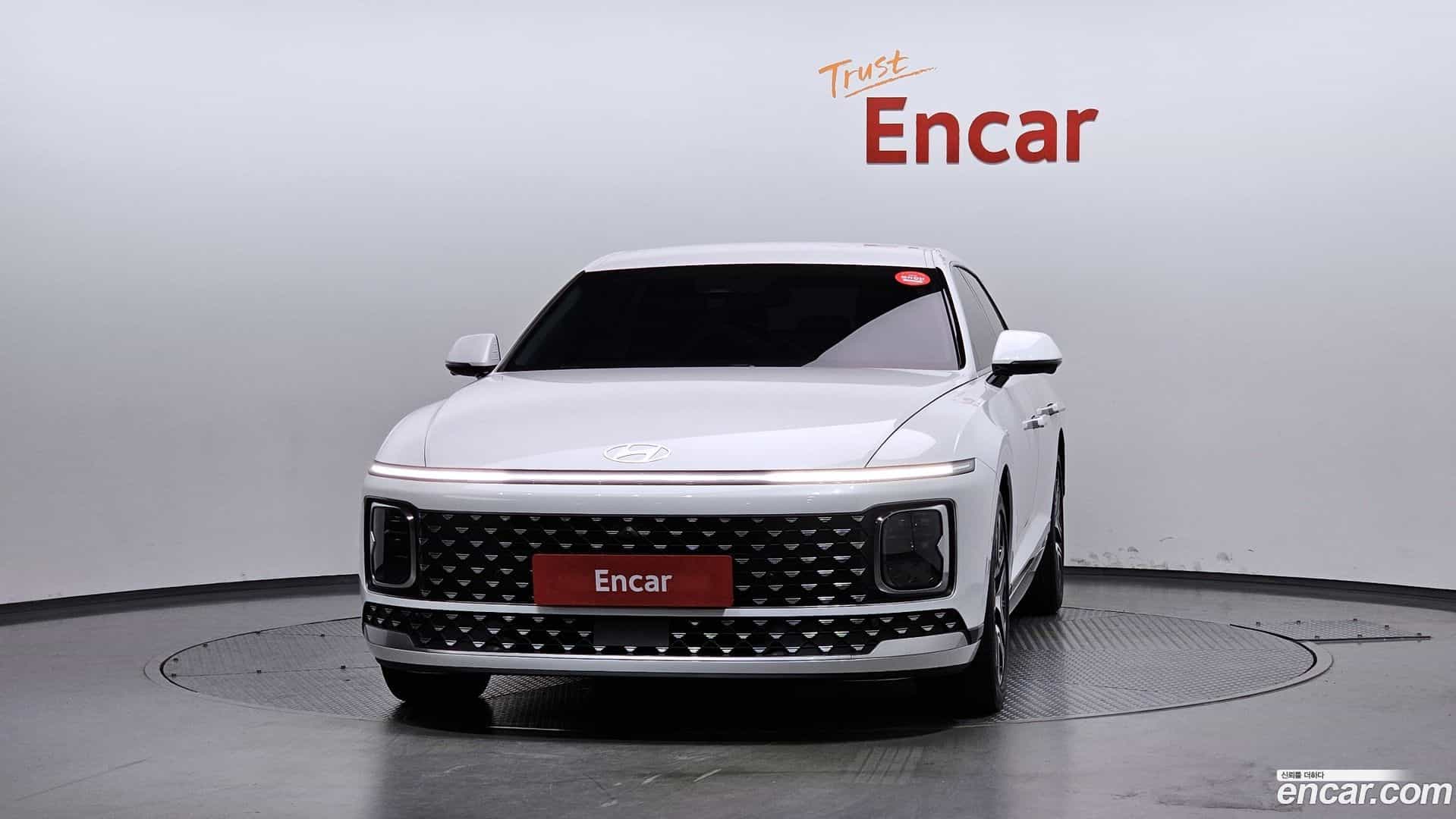 Grandeur Hyundai 2022.11-OUTER-003