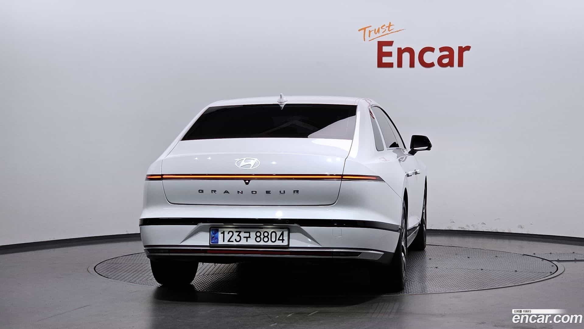 Grandeur Hyundai 2022.11-OUTER-004