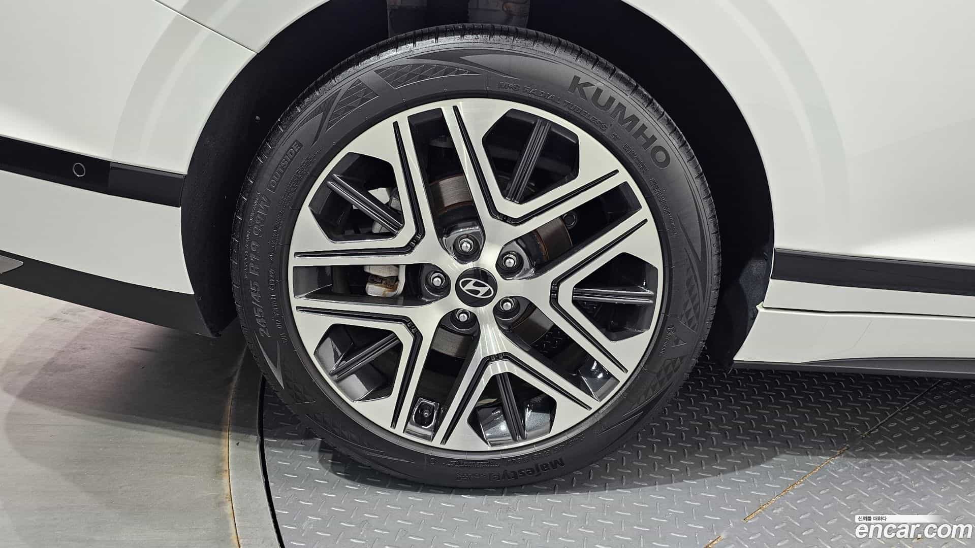 Grandeur Hyundai 2022.11-OUTER-005