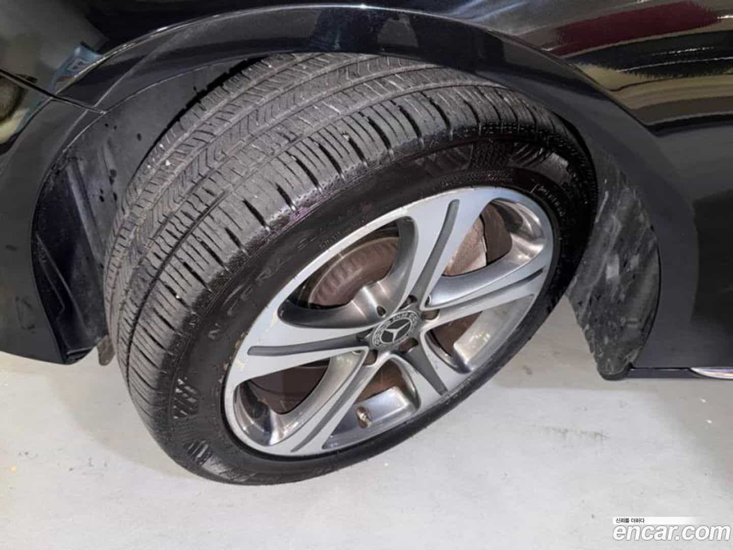 E-Class Mercedes-Benz 2018.5-OPTION-024