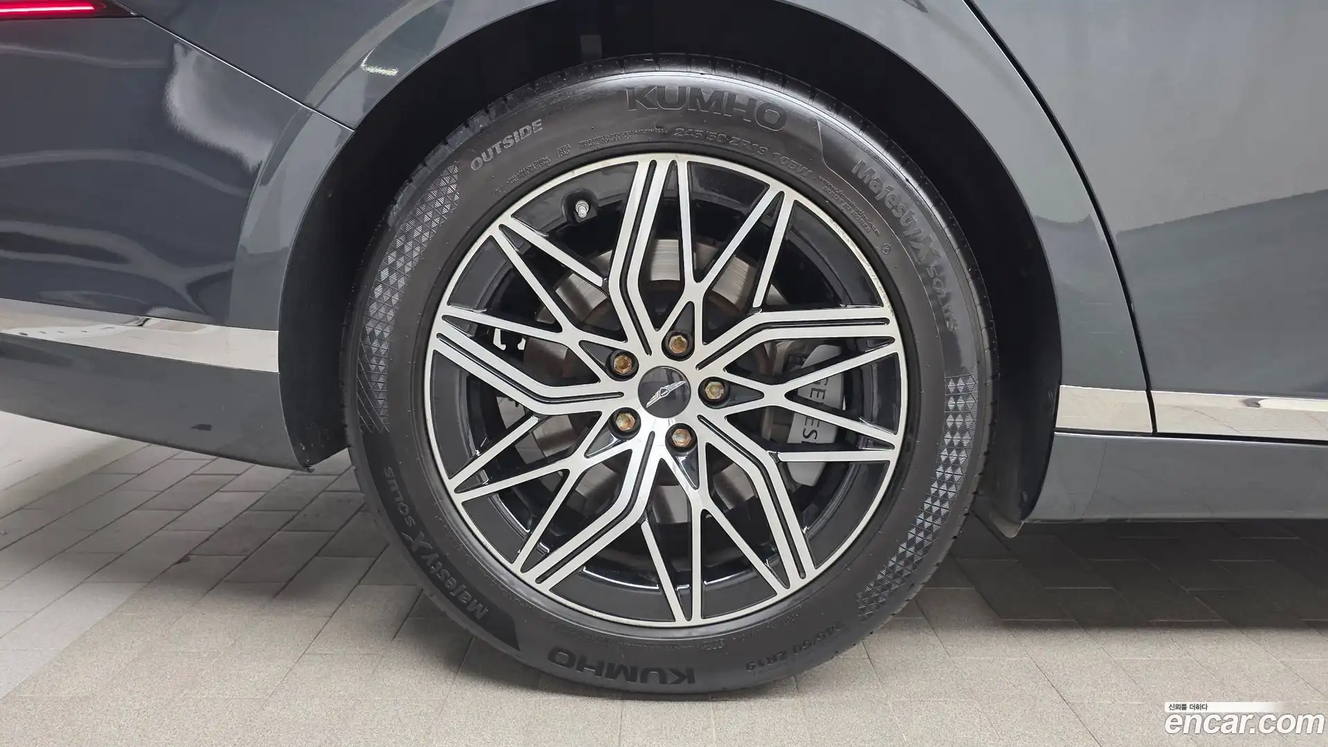 G90 Genesis 2022.8-OUTER-005
