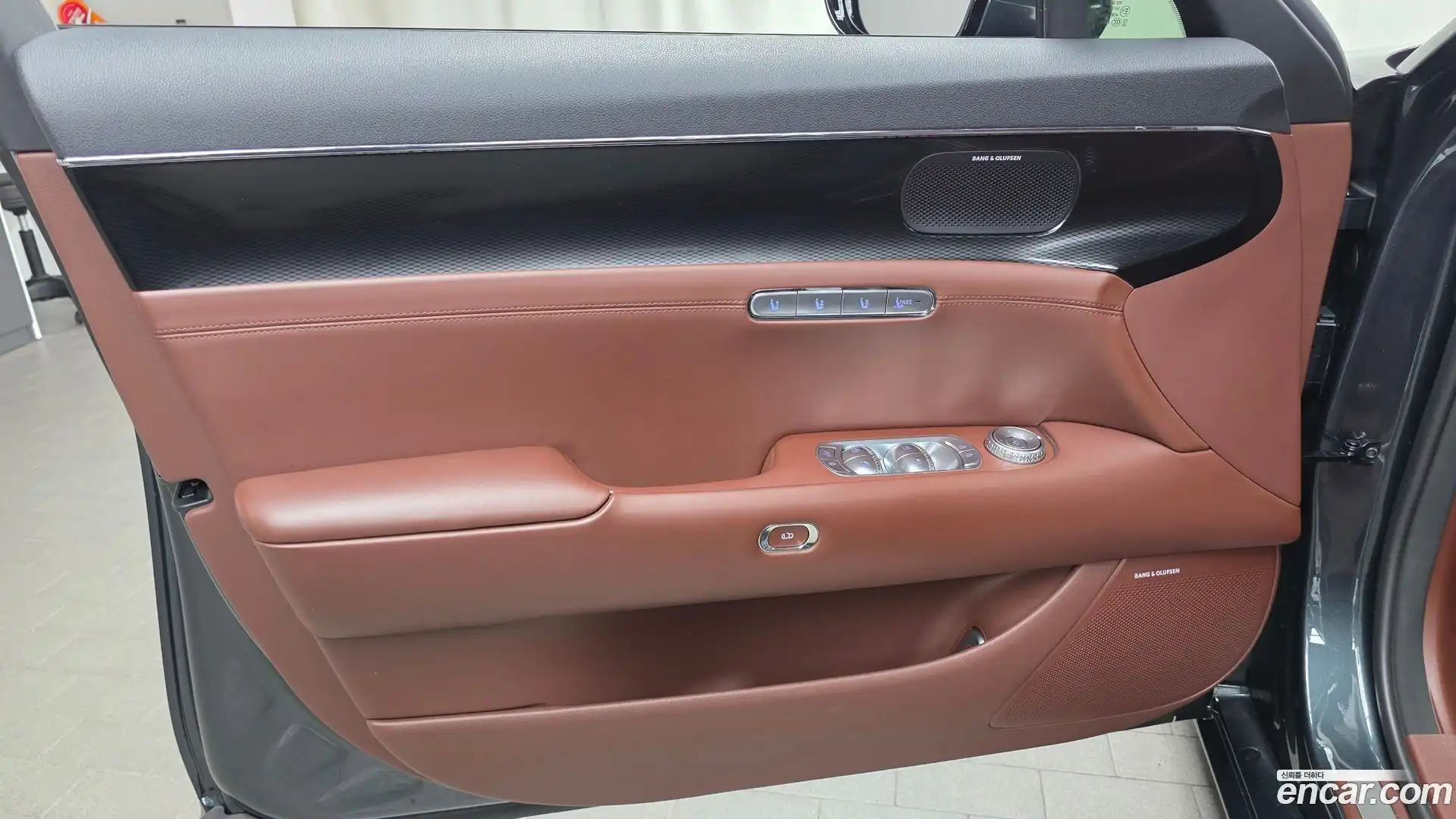 G90 Genesis 2022.8-INNER-034