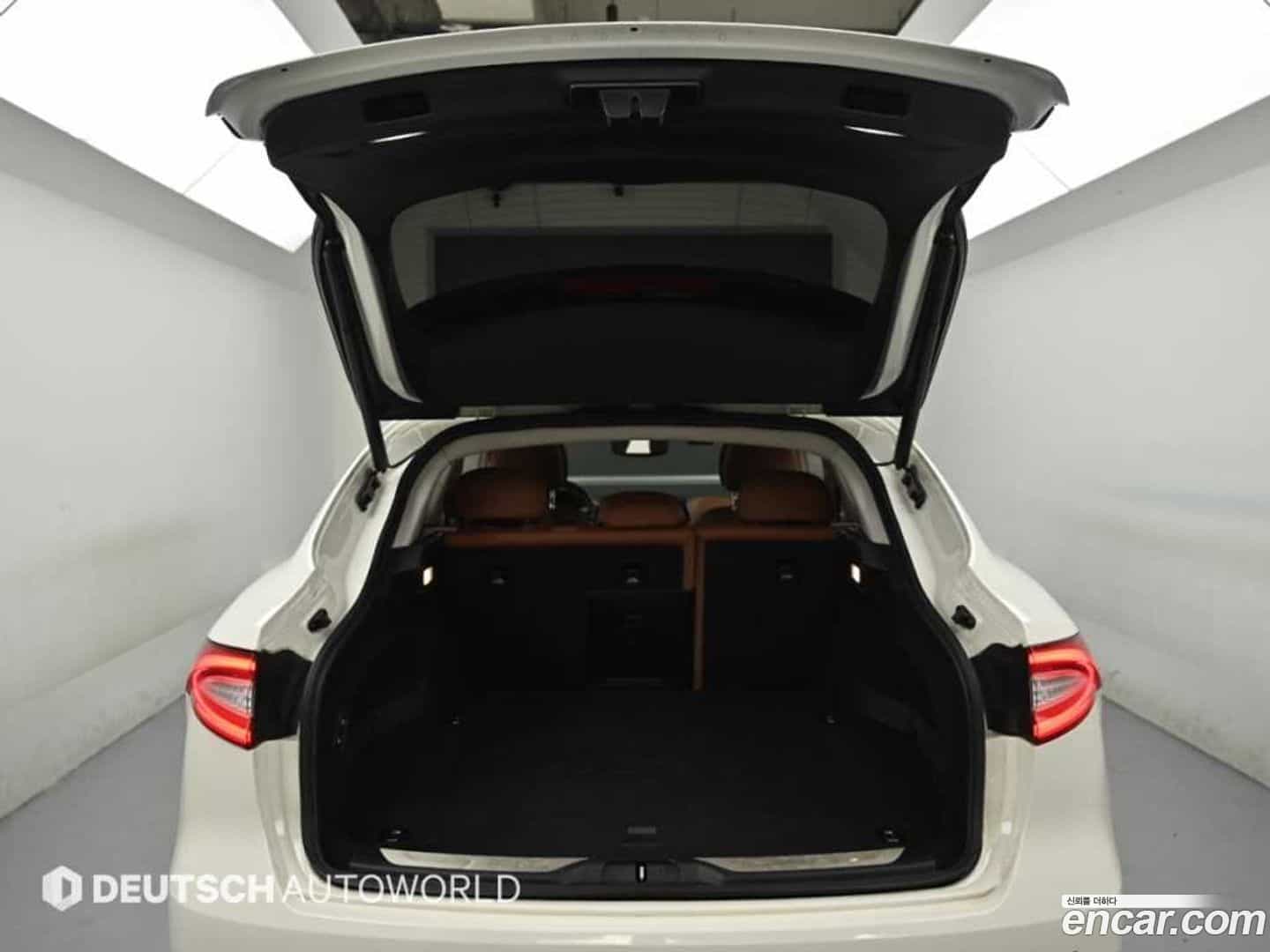 Levante Maserati 2016.10-OPTION-023