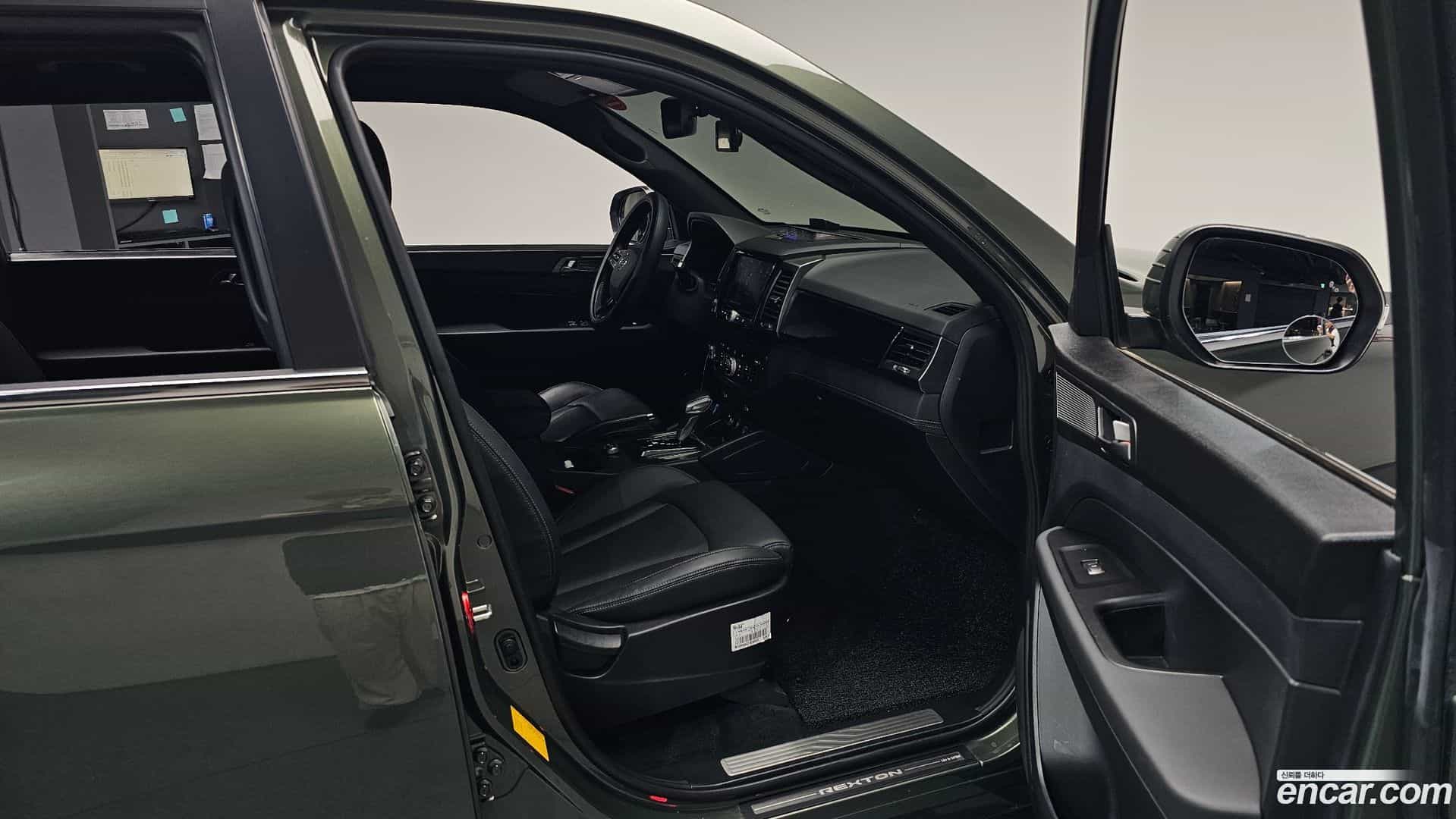Rexton KG Mobility 2021.9-INNER-036