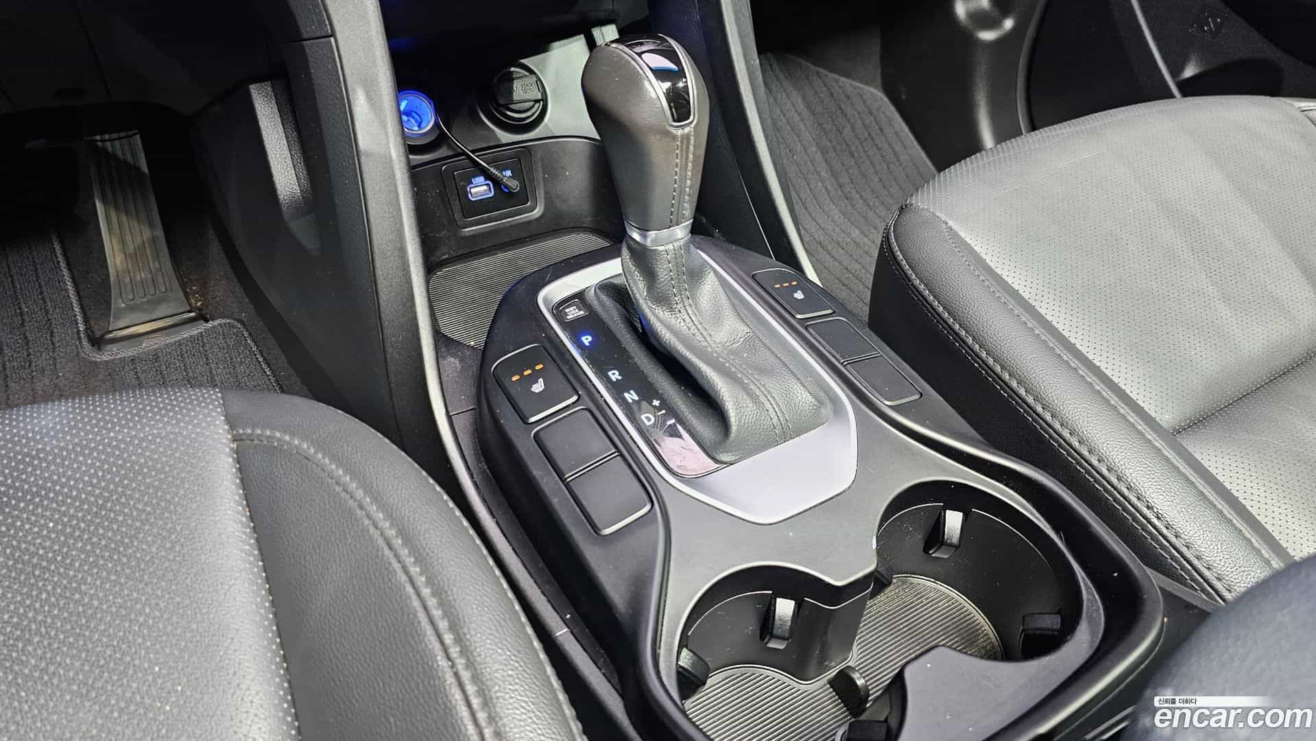 Santafe Hyundai 2015.7-INNER-009