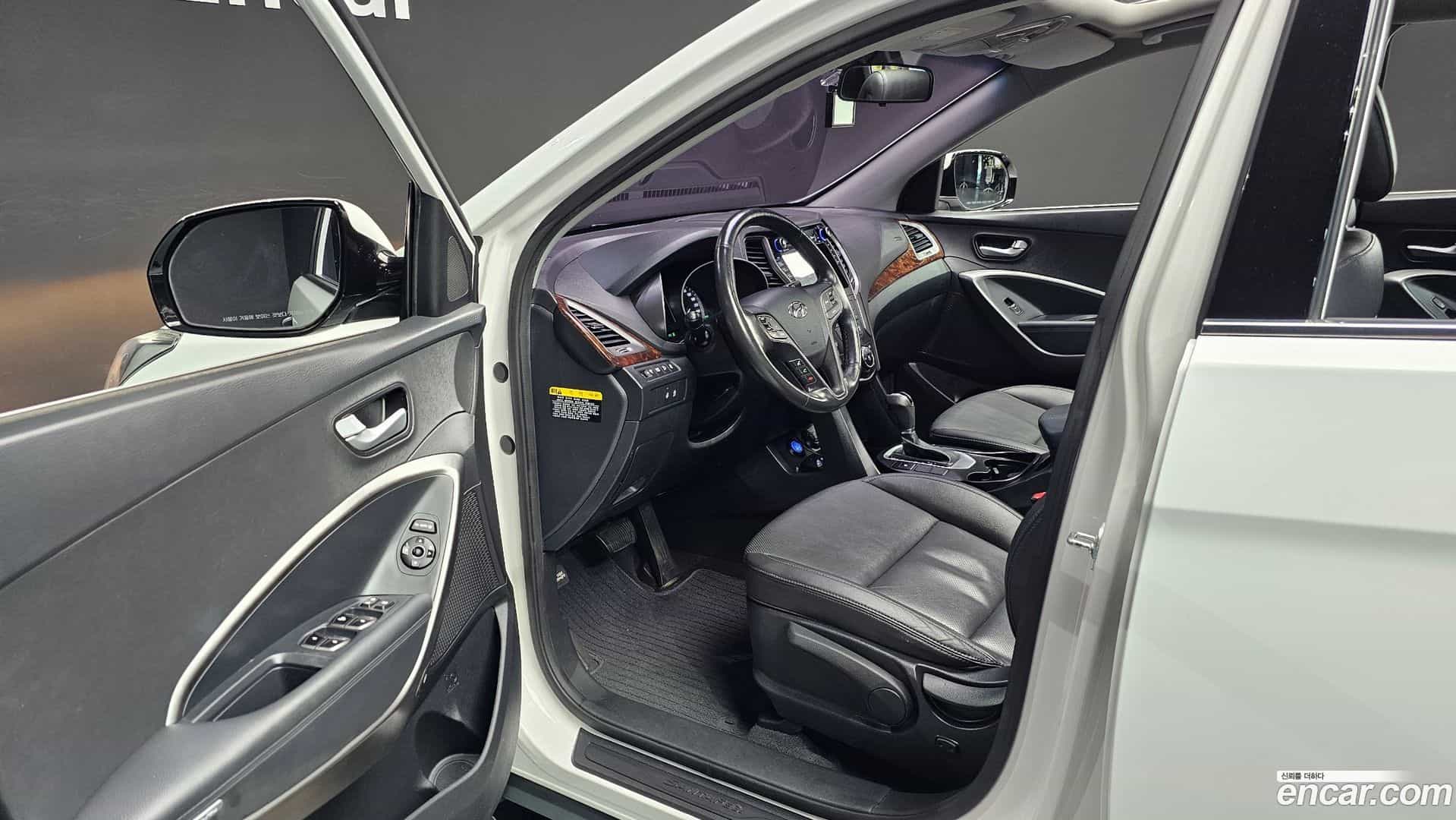 Santafe Hyundai 2015.7-INNER-010